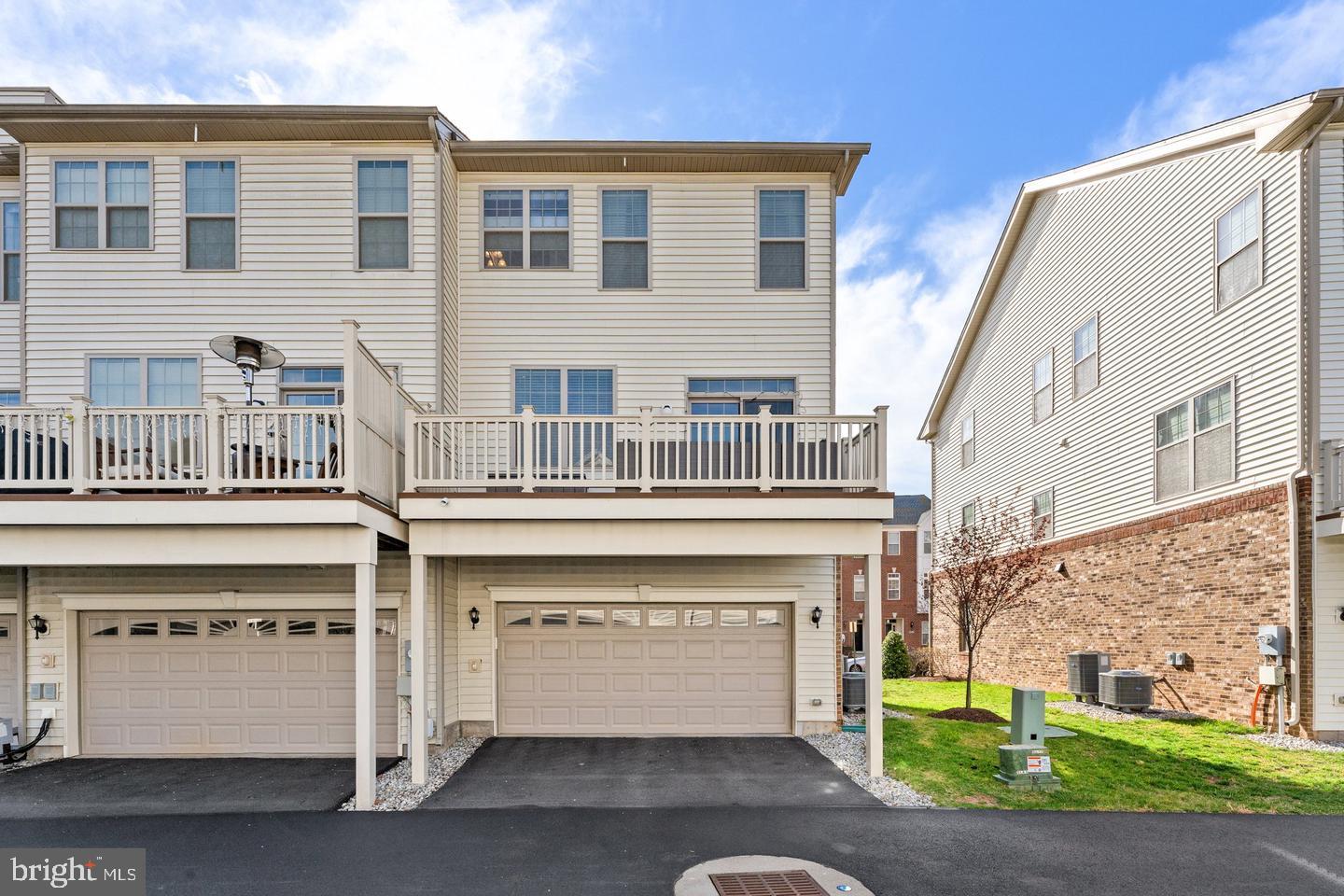 22472 CAMBRIDGEPORT SQ, ASHBURN, Virginia 20148, 4 Bedrooms Bedrooms, ,3 BathroomsBathrooms,Residential,For sale,22472 CAMBRIDGEPORT SQ,VALO2099278 MLS # VALO2099278