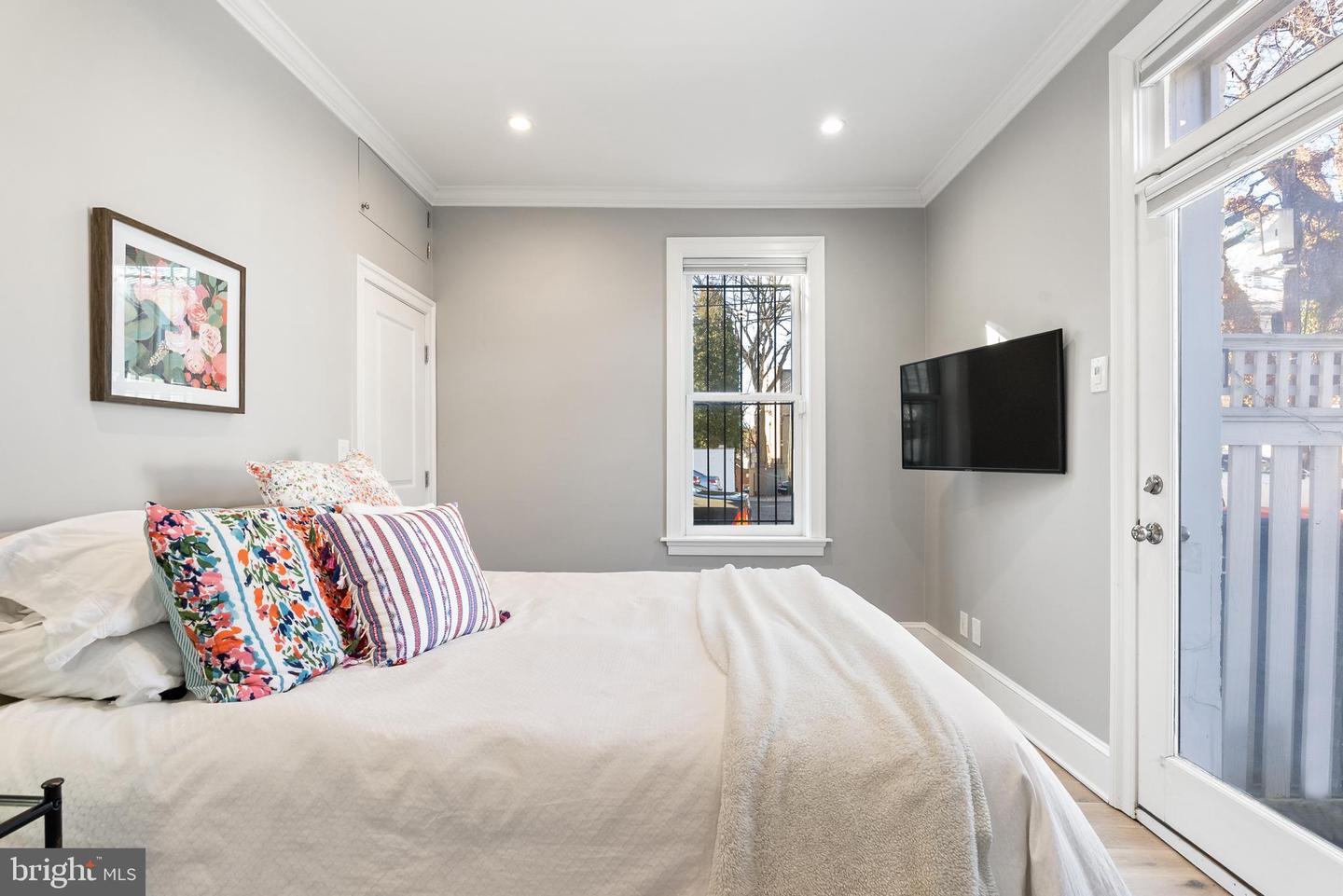 3237 N STREET NW #16, WASHINGTON, District Of Columbia 20007, 1 Bedroom Bedrooms, ,1 BathroomBathrooms,Residential,For sale,3237 N STREET NW #16,DCDC2183936 MLS # DCDC2183936
