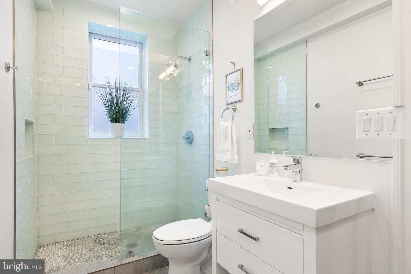 3237 N STREET NW #16, WASHINGTON, District Of Columbia 20007, 1 Bedroom Bedrooms, ,1 BathroomBathrooms,Residential,For sale,3237 N STREET NW #16,DCDC2183936 MLS # DCDC2183936