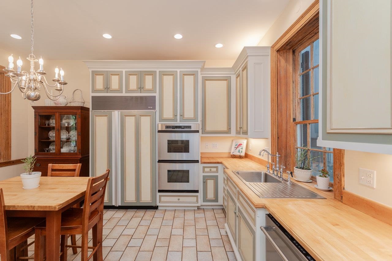 5375 LYNNWOOD RD, PORT REPUBLIC, Virginia 24471, 5 Bedrooms Bedrooms, ,3 BathroomsBathrooms,Residential,Bogota,5375 LYNNWOOD RD,665621 MLS # 665621
