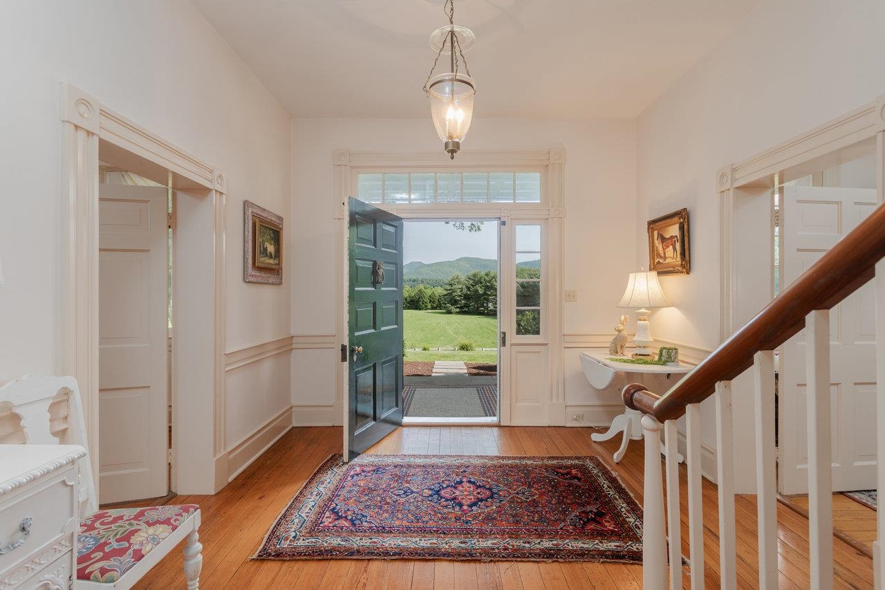 5375 LYNNWOOD RD, PORT REPUBLIC, Virginia 24471, 5 Bedrooms Bedrooms, ,3 BathroomsBathrooms,Residential,Bogota,5375 LYNNWOOD RD,665621 MLS # 665621