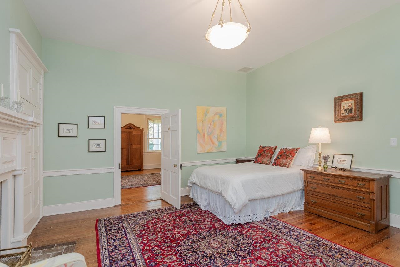 5375 LYNNWOOD RD, PORT REPUBLIC, Virginia 24471, 5 Bedrooms Bedrooms, ,3 BathroomsBathrooms,Residential,Bogota,5375 LYNNWOOD RD,665621 MLS # 665621