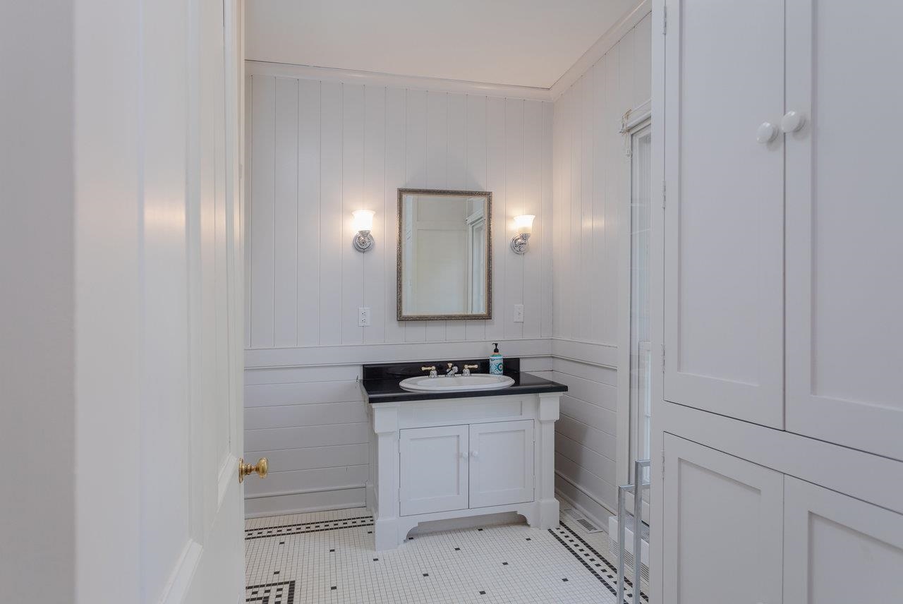 5375 LYNNWOOD RD, PORT REPUBLIC, Virginia 24471, 5 Bedrooms Bedrooms, ,3 BathroomsBathrooms,Residential,Bogota,5375 LYNNWOOD RD,665621 MLS # 665621