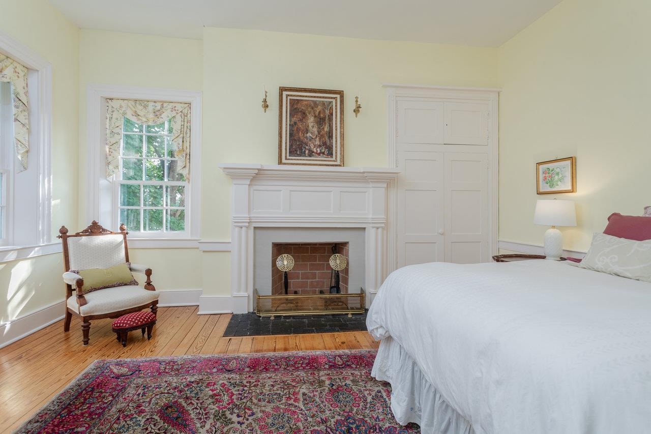 5375 LYNNWOOD RD, PORT REPUBLIC, Virginia 24471, 5 Bedrooms Bedrooms, ,3 BathroomsBathrooms,Residential,Bogota,5375 LYNNWOOD RD,665621 MLS # 665621