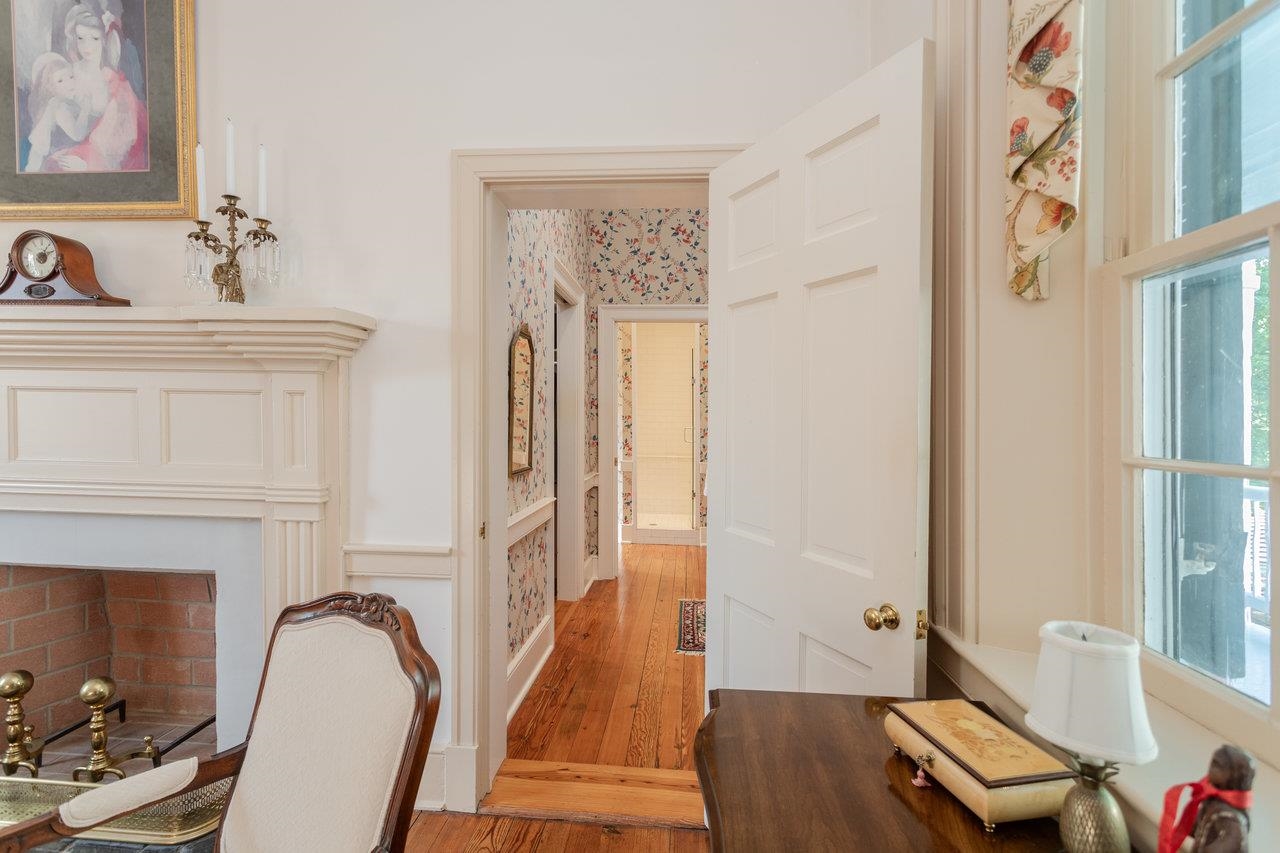 5375 LYNNWOOD RD, PORT REPUBLIC, Virginia 24471, 5 Bedrooms Bedrooms, ,3 BathroomsBathrooms,Residential,Bogota,5375 LYNNWOOD RD,665621 MLS # 665621