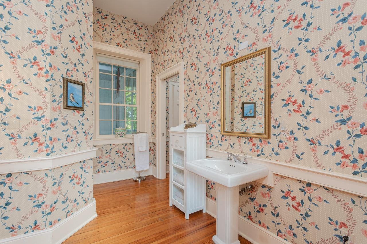 5375 LYNNWOOD RD, PORT REPUBLIC, Virginia 24471, 5 Bedrooms Bedrooms, ,3 BathroomsBathrooms,Residential,Bogota,5375 LYNNWOOD RD,665621 MLS # 665621