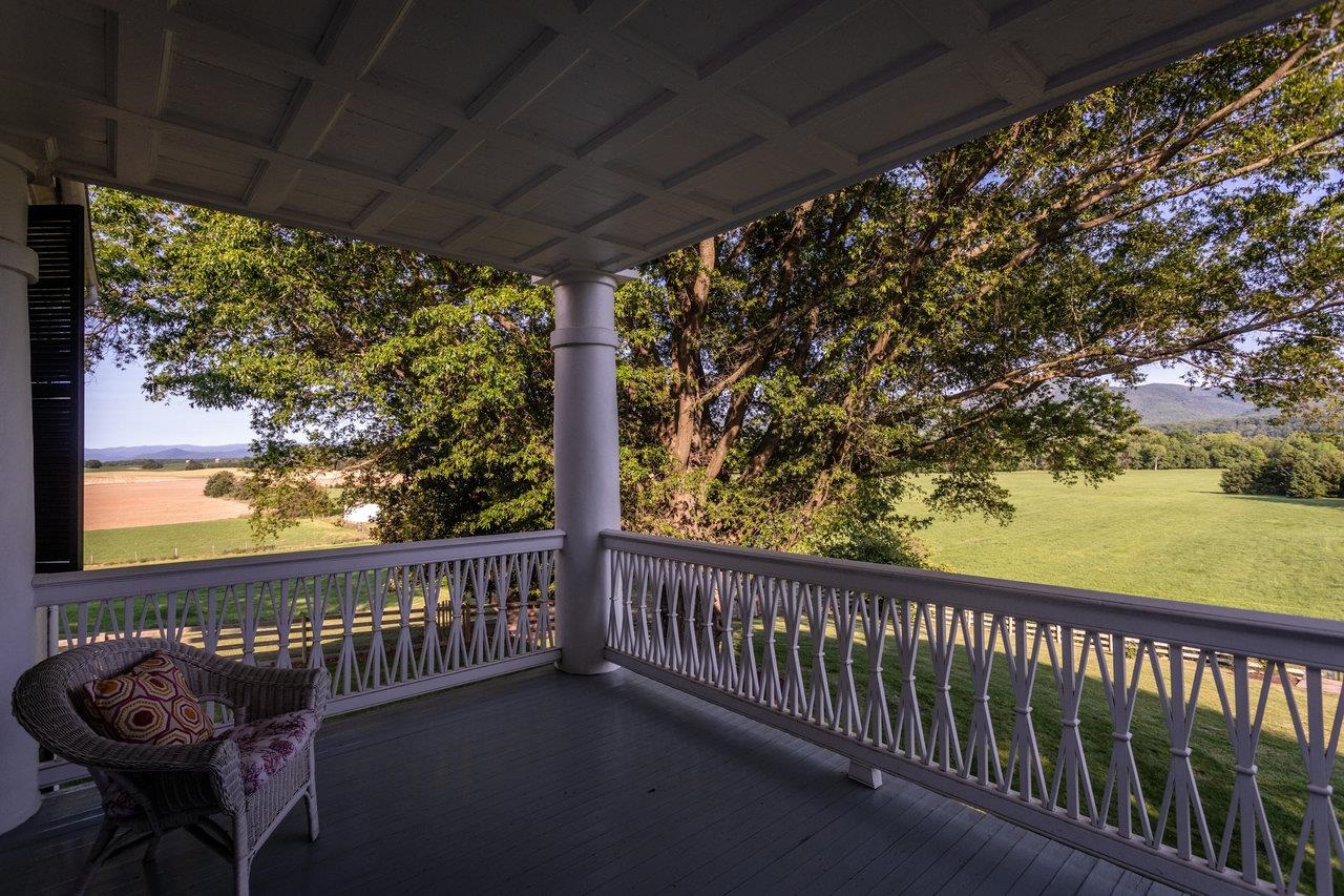 5375 LYNNWOOD RD, PORT REPUBLIC, Virginia 24471, 5 Bedrooms Bedrooms, ,3 BathroomsBathrooms,Residential,Bogota,5375 LYNNWOOD RD,665621 MLS # 665621