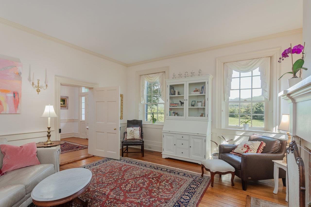 5375 LYNNWOOD RD, PORT REPUBLIC, Virginia 24471, 5 Bedrooms Bedrooms, ,3 BathroomsBathrooms,Residential,Bogota,5375 LYNNWOOD RD,665621 MLS # 665621