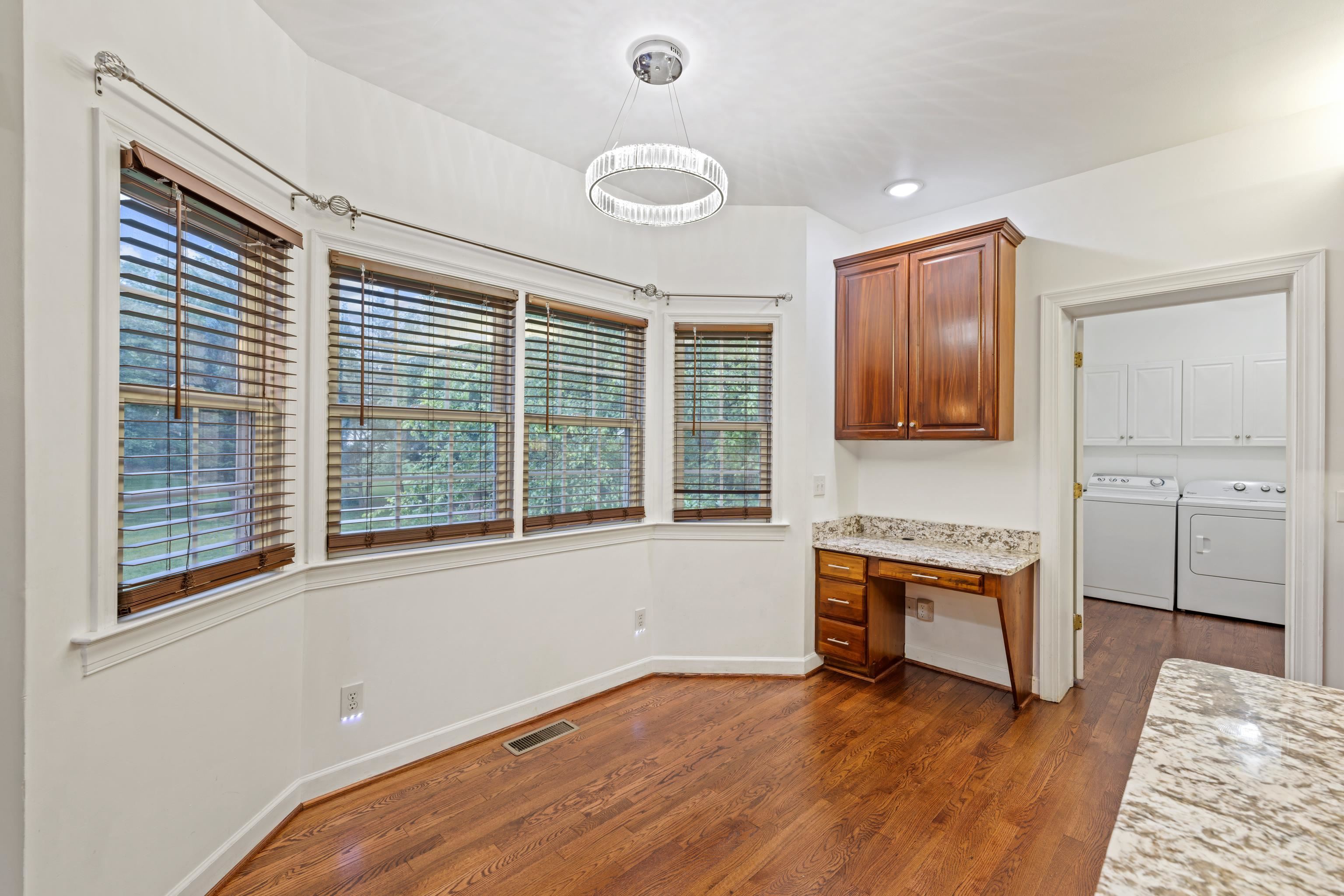 580 MYERS AVE, HARRISONBURG, Virginia 22801, 7 Bedrooms Bedrooms, ,4 BathroomsBathrooms,Residential,580 MYERS AVE,665630 MLS # 665630