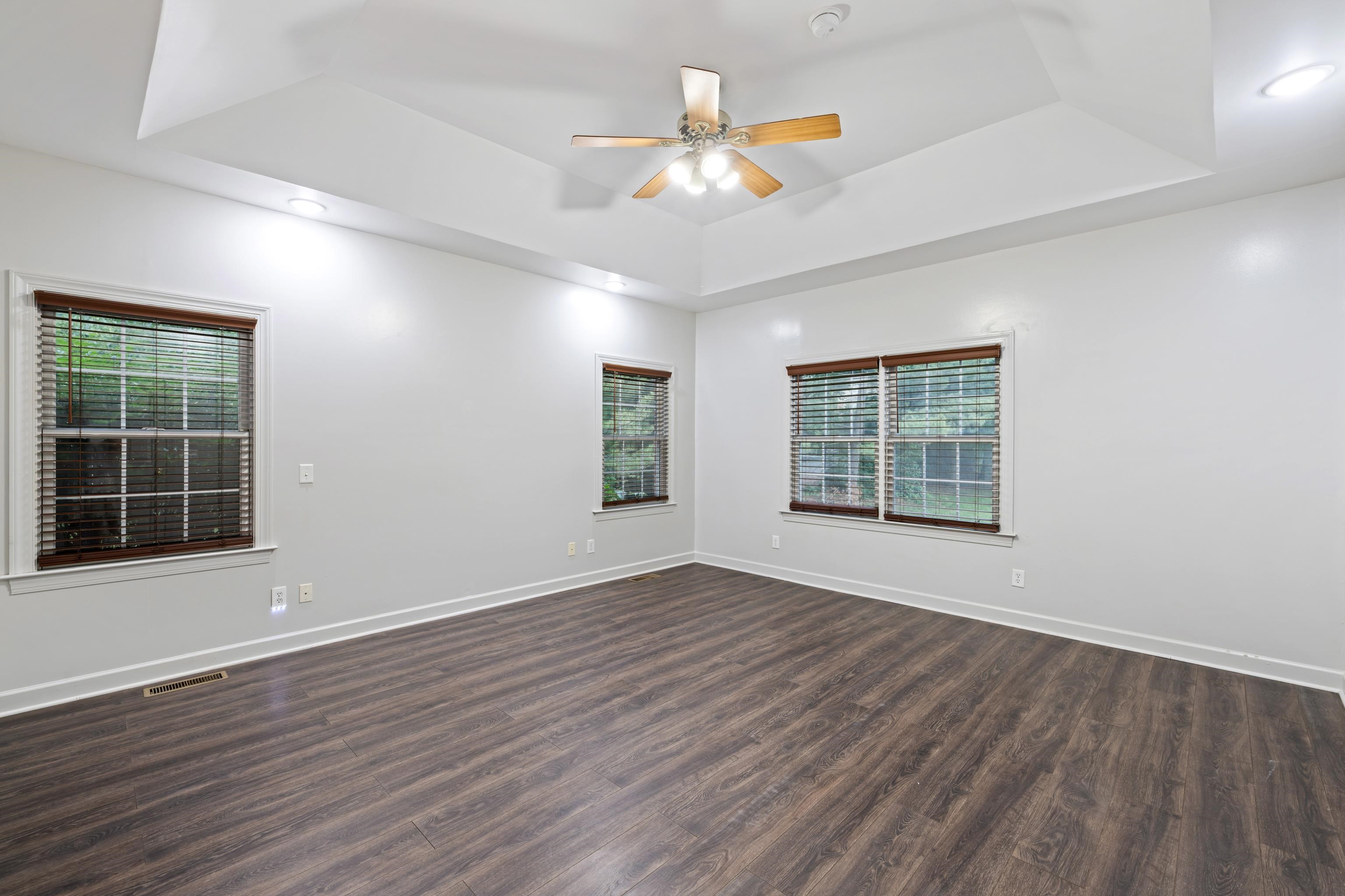 580 MYERS AVE, HARRISONBURG, Virginia 22801, 7 Bedrooms Bedrooms, ,4 BathroomsBathrooms,Residential,580 MYERS AVE,665630 MLS # 665630