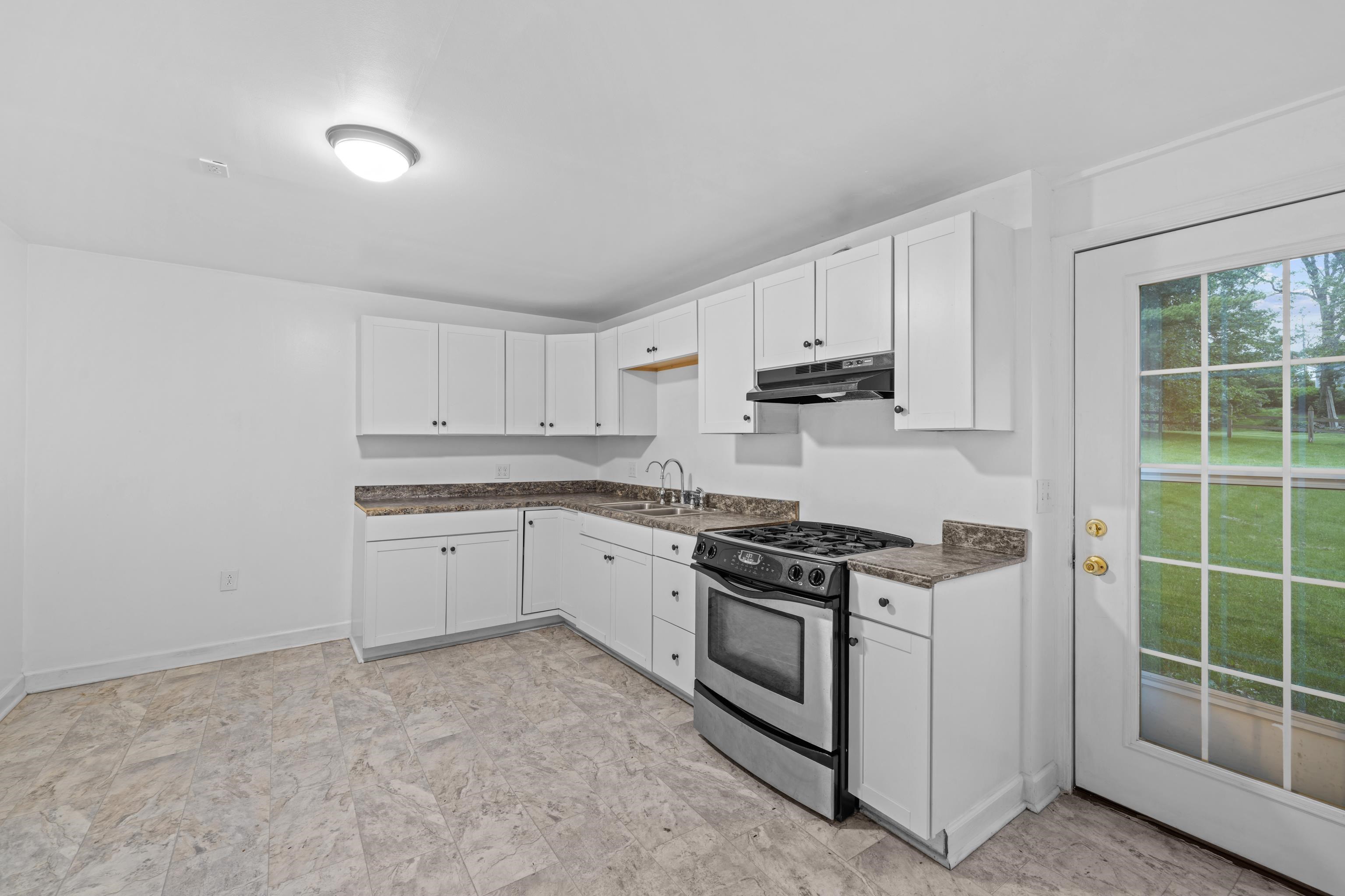580 MYERS AVE, HARRISONBURG, Virginia 22801, 7 Bedrooms Bedrooms, ,4 BathroomsBathrooms,Residential,580 MYERS AVE,665630 MLS # 665630