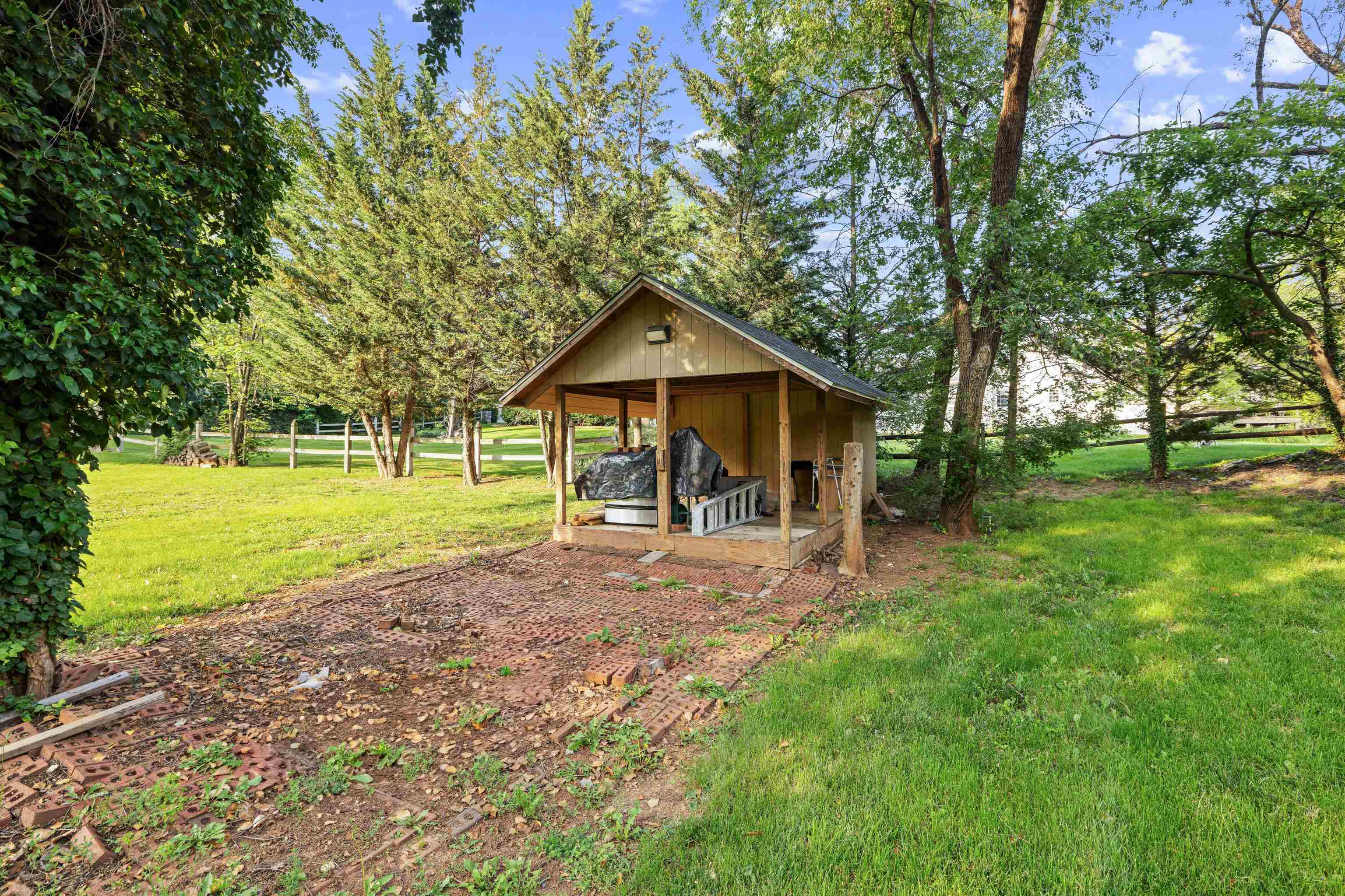 580 MYERS AVE, HARRISONBURG, Virginia 22801, 7 Bedrooms Bedrooms, ,4 BathroomsBathrooms,Residential,580 MYERS AVE,665630 MLS # 665630