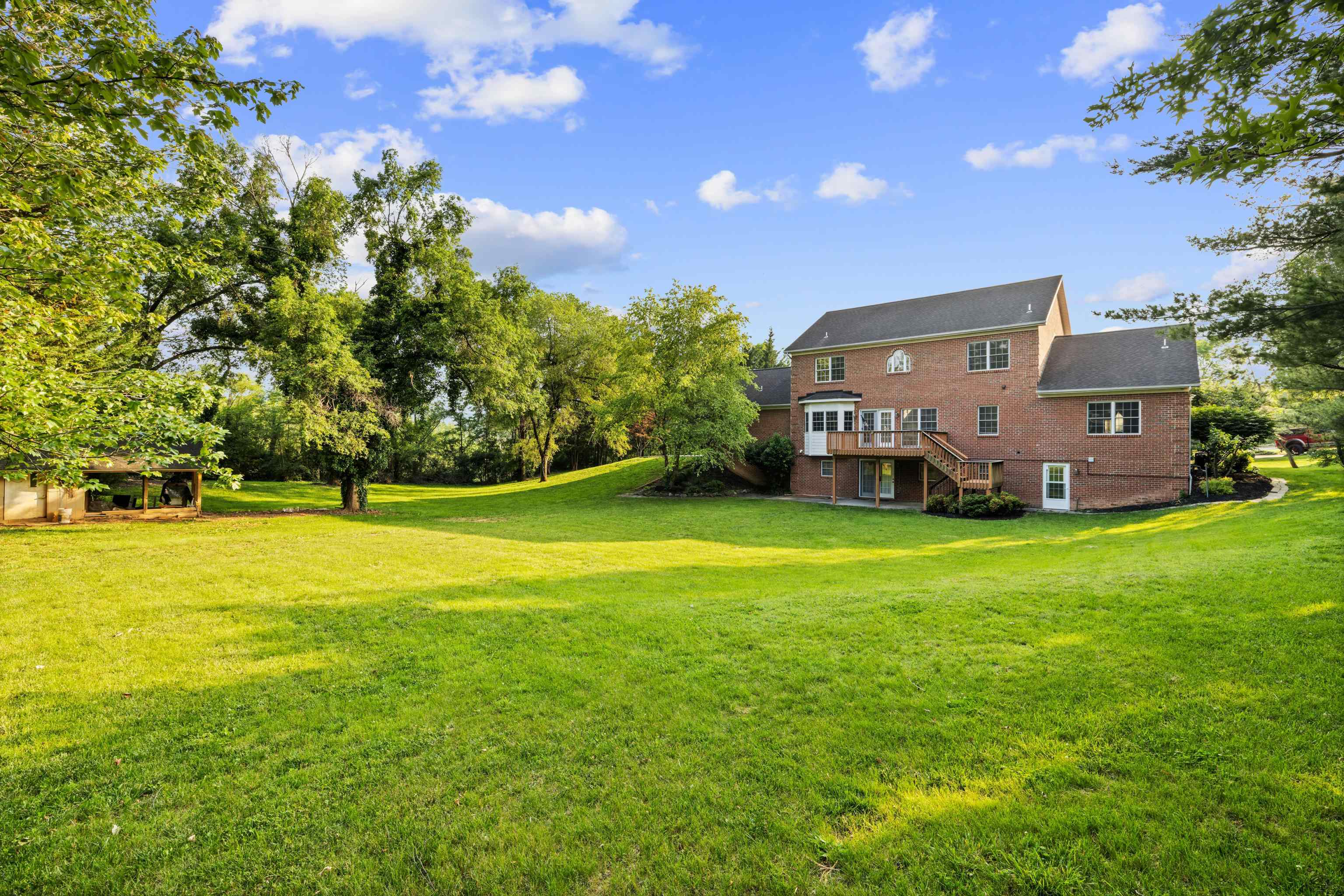 580 MYERS AVE, HARRISONBURG, Virginia 22801, 7 Bedrooms Bedrooms, ,4 BathroomsBathrooms,Residential,580 MYERS AVE,665630 MLS # 665630