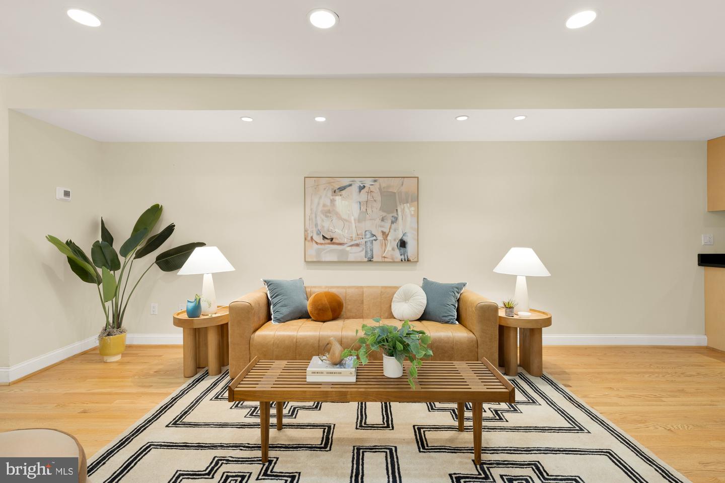 1320 PARK RD NW #1, WASHINGTON, District Of Columbia 20010, 2 Bedrooms Bedrooms, ,2 BathroomsBathrooms,Residential,For sale,1320 PARK RD NW #1,DCDC2198072 MLS # DCDC2198072