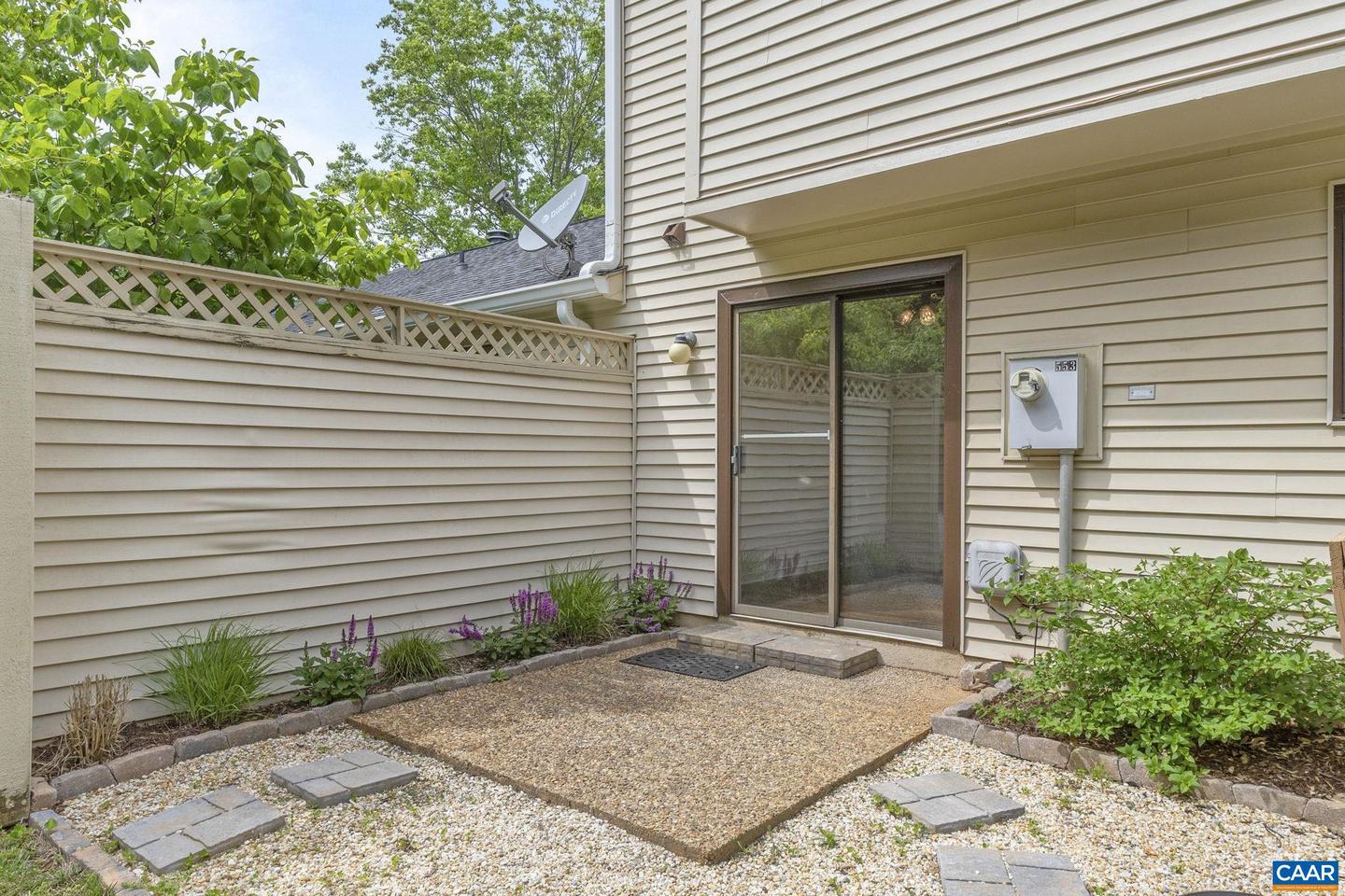 553 MILLSTONE CT, CHARLOTTESVILLE, Virginia 22901, 2 Bedrooms Bedrooms, ,1 BathroomBathrooms,Residential,For sale,553 MILLSTONE CT,664277 MLS # 664277