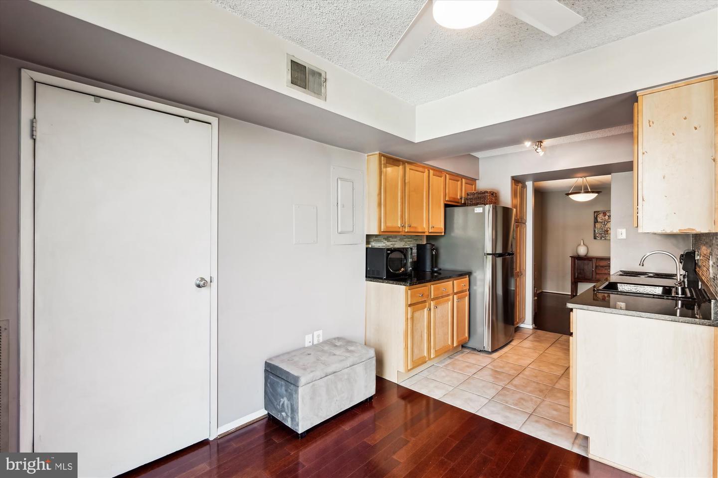 4500 S FOUR MILE RUN DR #110, ARLINGTON, Virginia 22204, 1 Bedroom Bedrooms, ,1 BathroomBathrooms,Residential,For sale,4500 S FOUR MILE RUN DR #110,VAAR2057272 MLS # VAAR2057272