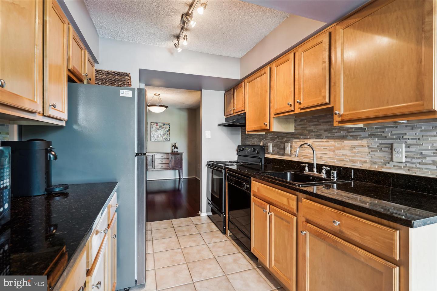 4500 S FOUR MILE RUN DR #110, ARLINGTON, Virginia 22204, 1 Bedroom Bedrooms, ,1 BathroomBathrooms,Residential,For sale,4500 S FOUR MILE RUN DR #110,VAAR2057272 MLS # VAAR2057272