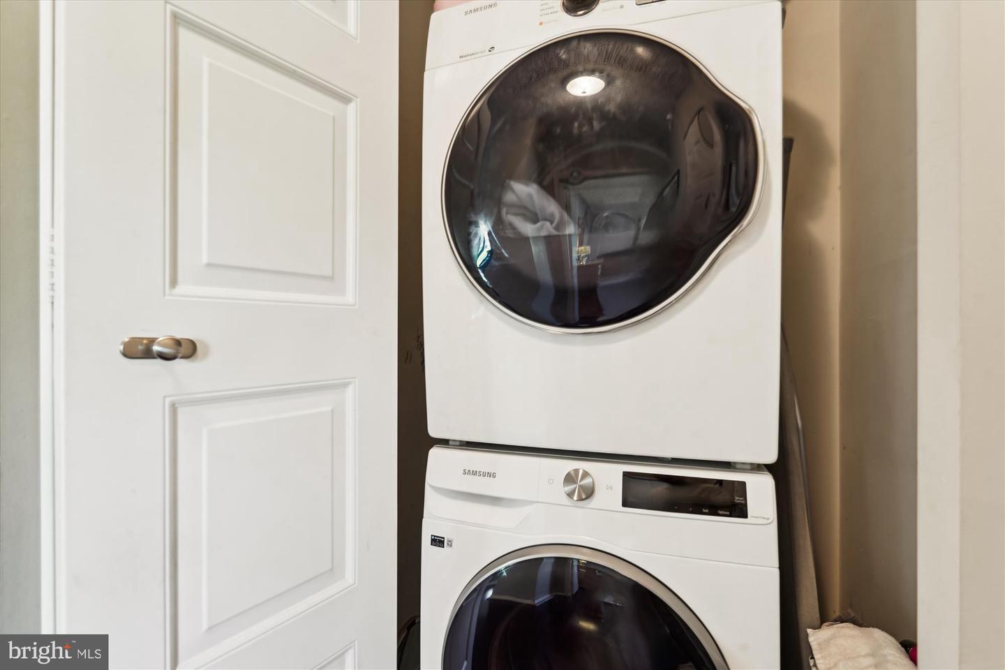 4500 S FOUR MILE RUN DR #110, ARLINGTON, Virginia 22204, 1 Bedroom Bedrooms, ,1 BathroomBathrooms,Residential,For sale,4500 S FOUR MILE RUN DR #110,VAAR2057272 MLS # VAAR2057272