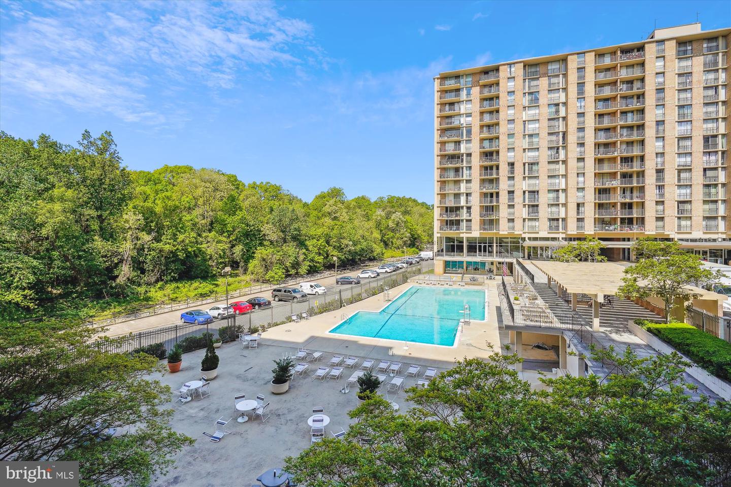4500 S FOUR MILE RUN DR #110, ARLINGTON, Virginia 22204, 1 Bedroom Bedrooms, ,1 BathroomBathrooms,Residential,For sale,4500 S FOUR MILE RUN DR #110,VAAR2057272 MLS # VAAR2057272