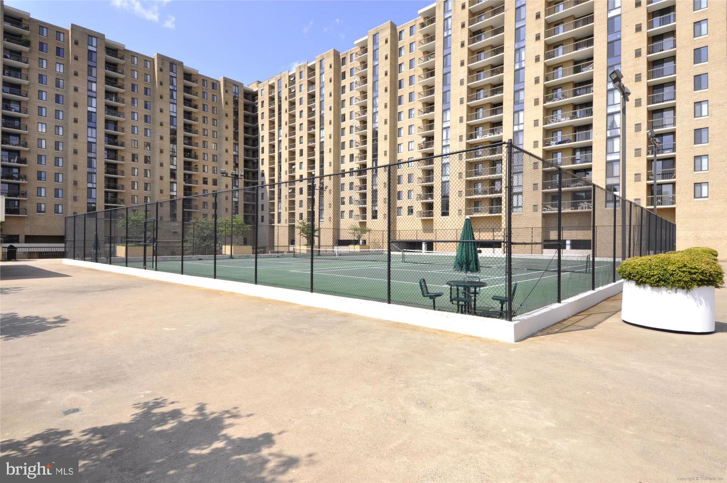 4500 S FOUR MILE RUN DR #110, ARLINGTON, Virginia 22204, 1 Bedroom Bedrooms, ,1 BathroomBathrooms,Residential,For sale,4500 S FOUR MILE RUN DR #110,VAAR2057272 MLS # VAAR2057272
