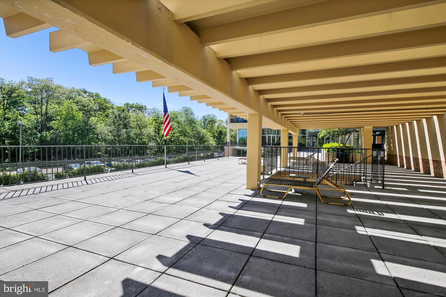 4500 S FOUR MILE RUN DR #110, ARLINGTON, Virginia 22204, 1 Bedroom Bedrooms, ,1 BathroomBathrooms,Residential,For sale,4500 S FOUR MILE RUN DR #110,VAAR2057272 MLS # VAAR2057272