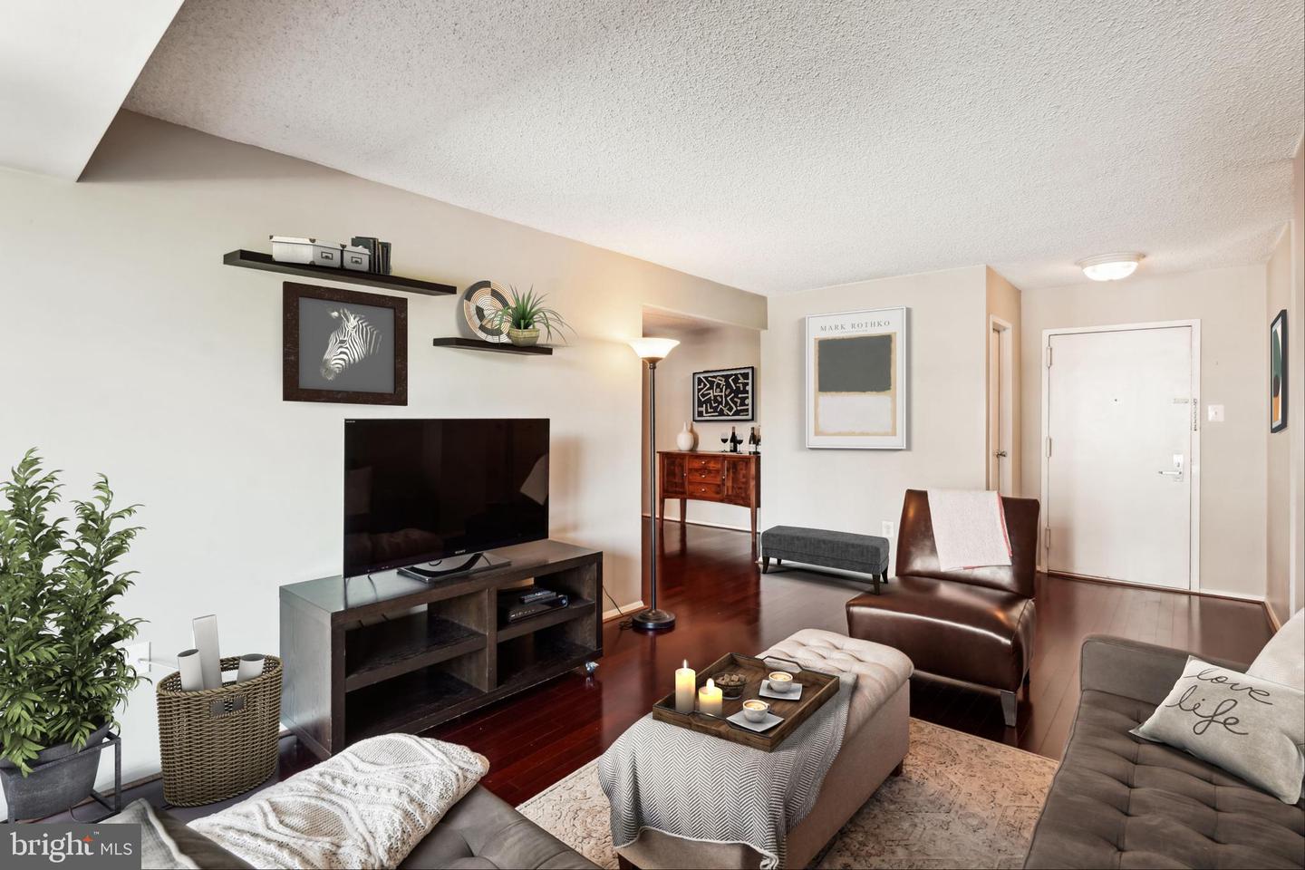 4500 S FOUR MILE RUN DR #110, ARLINGTON, Virginia 22204, 1 Bedroom Bedrooms, ,1 BathroomBathrooms,Residential,For sale,4500 S FOUR MILE RUN DR #110,VAAR2057272 MLS # VAAR2057272