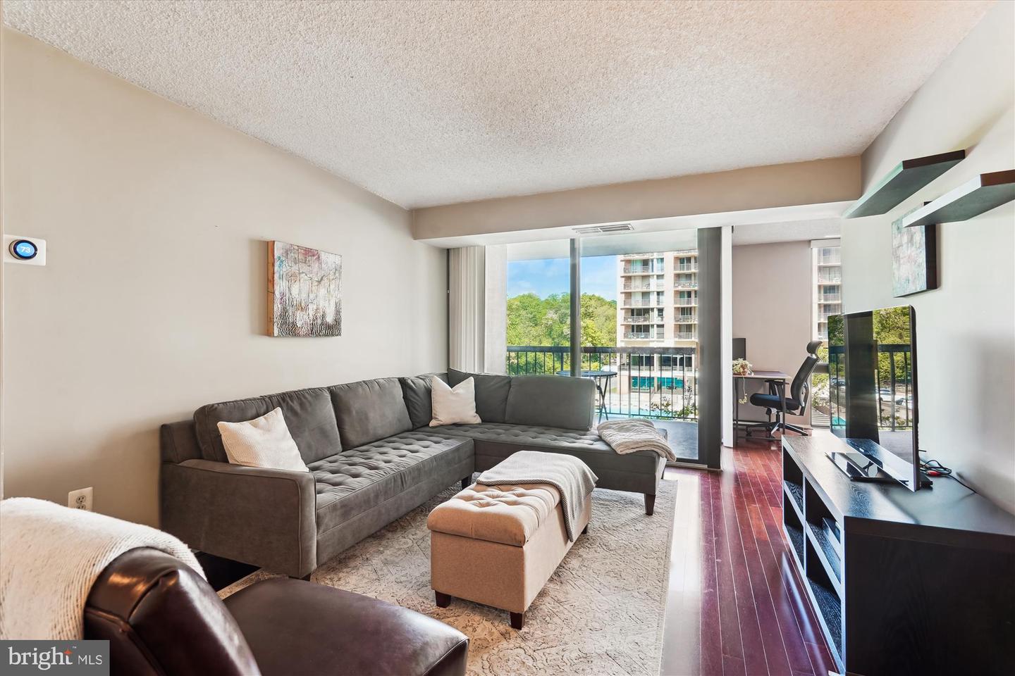 4500 S FOUR MILE RUN DR #110, ARLINGTON, Virginia 22204, 1 Bedroom Bedrooms, ,1 BathroomBathrooms,Residential,For sale,4500 S FOUR MILE RUN DR #110,VAAR2057272 MLS # VAAR2057272
