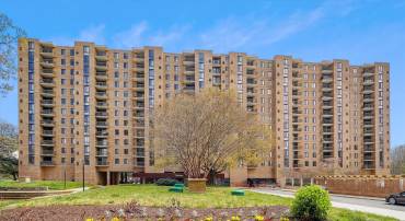 4500 S FOUR MILE RUN DR #110, ARLINGTON, Virginia 22204, 1 Bedroom Bedrooms, ,1 BathroomBathrooms,Residential,For sale,4500 S FOUR MILE RUN DR #110,VAAR2057272 MLS # VAAR2057272