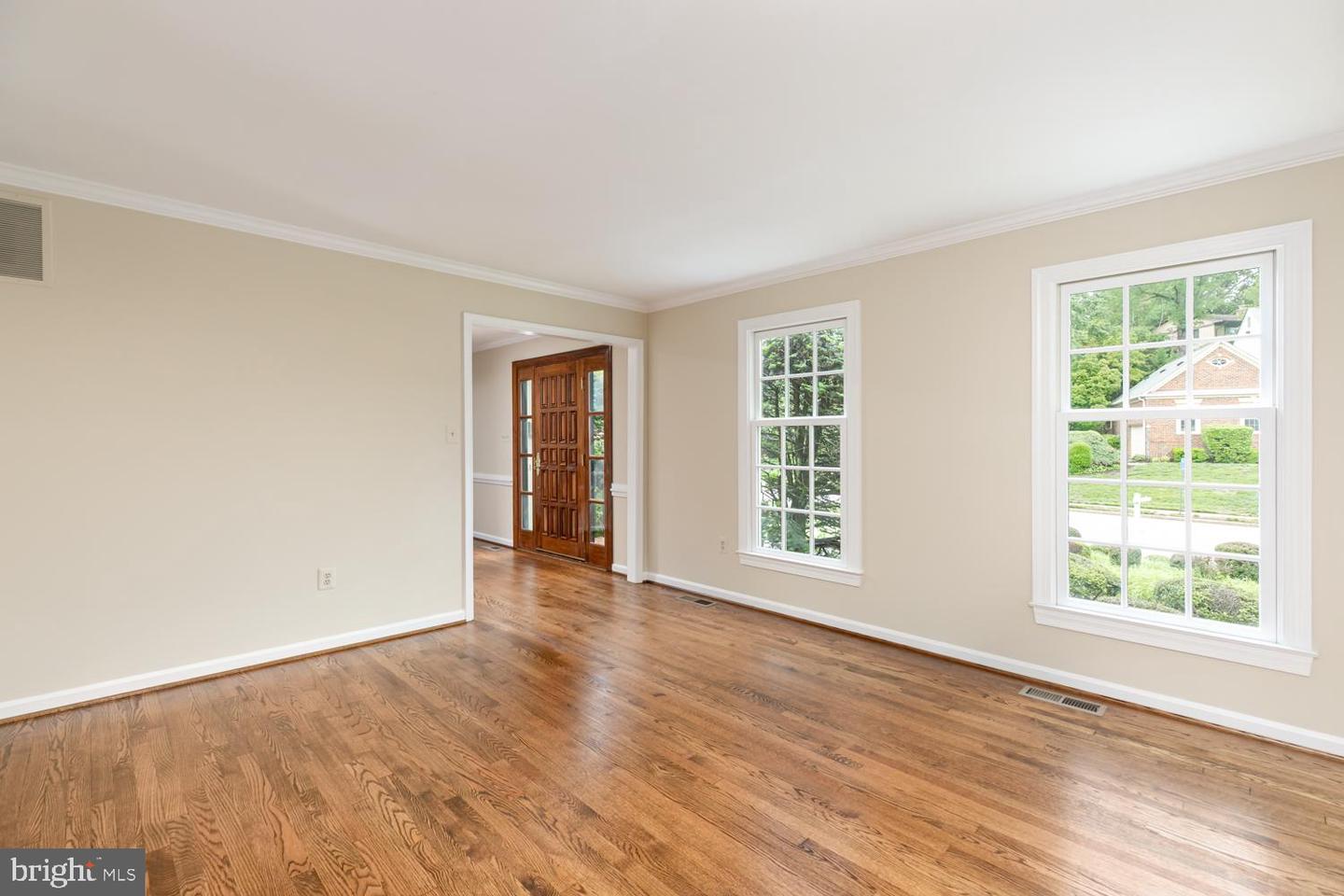 7716 MIDDAY LN, ALEXANDRIA, Virginia 22306, 4 Bedrooms Bedrooms, ,3 BathroomsBathrooms,Residential,For sale,7716 MIDDAY LN,VAFX2241904 MLS # VAFX2241904