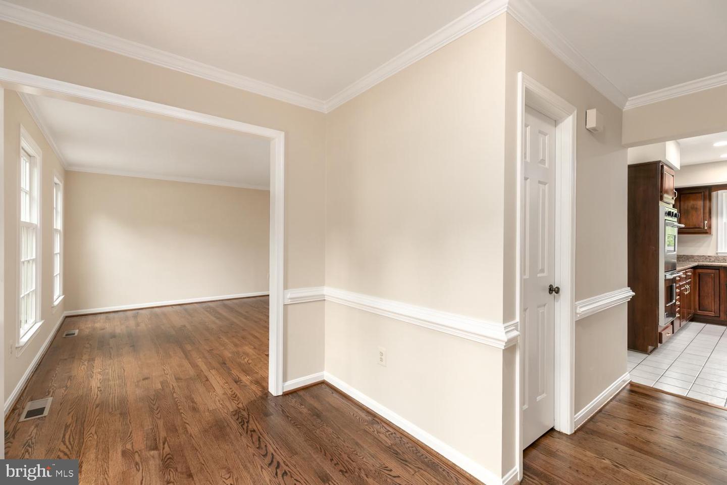 7716 MIDDAY LN, ALEXANDRIA, Virginia 22306, 4 Bedrooms Bedrooms, ,3 BathroomsBathrooms,Residential,For sale,7716 MIDDAY LN,VAFX2241904 MLS # VAFX2241904