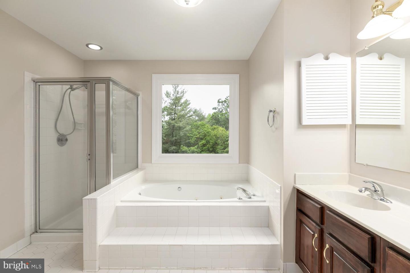7716 MIDDAY LN, ALEXANDRIA, Virginia 22306, 4 Bedrooms Bedrooms, ,3 BathroomsBathrooms,Residential,For sale,7716 MIDDAY LN,VAFX2241904 MLS # VAFX2241904