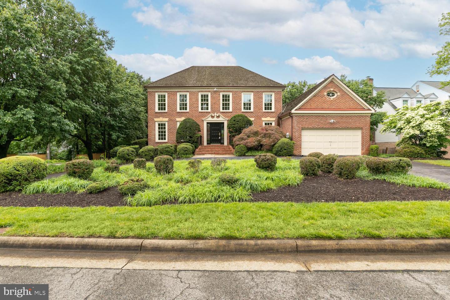7716 MIDDAY LN, ALEXANDRIA, Virginia 22306, 4 Bedrooms Bedrooms, ,3 BathroomsBathrooms,Residential,For sale,7716 MIDDAY LN,VAFX2241904 MLS # VAFX2241904