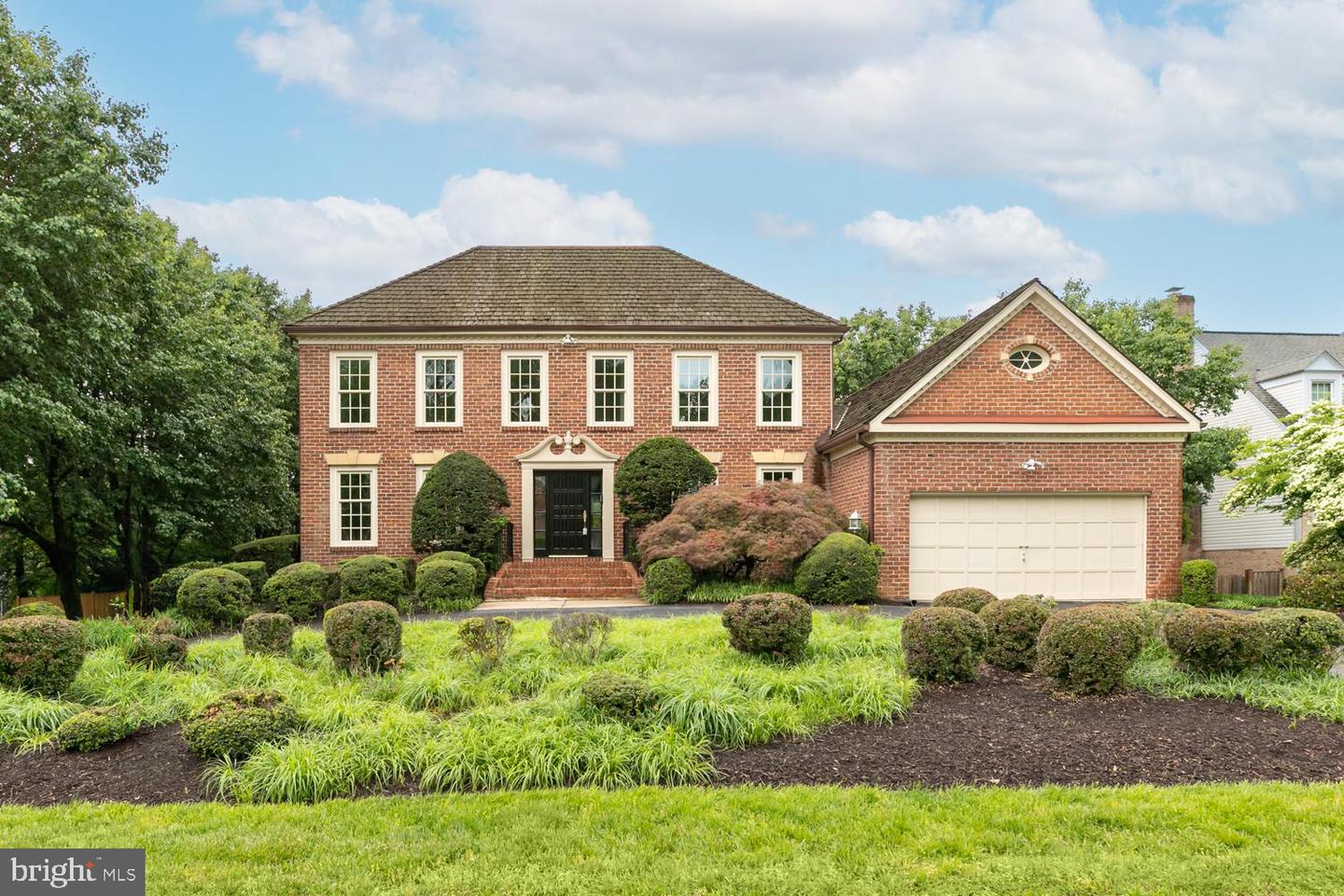 7716 MIDDAY LN, ALEXANDRIA, Virginia 22306, 4 Bedrooms Bedrooms, ,3 BathroomsBathrooms,Residential,For sale,7716 MIDDAY LN,VAFX2241904 MLS # VAFX2241904