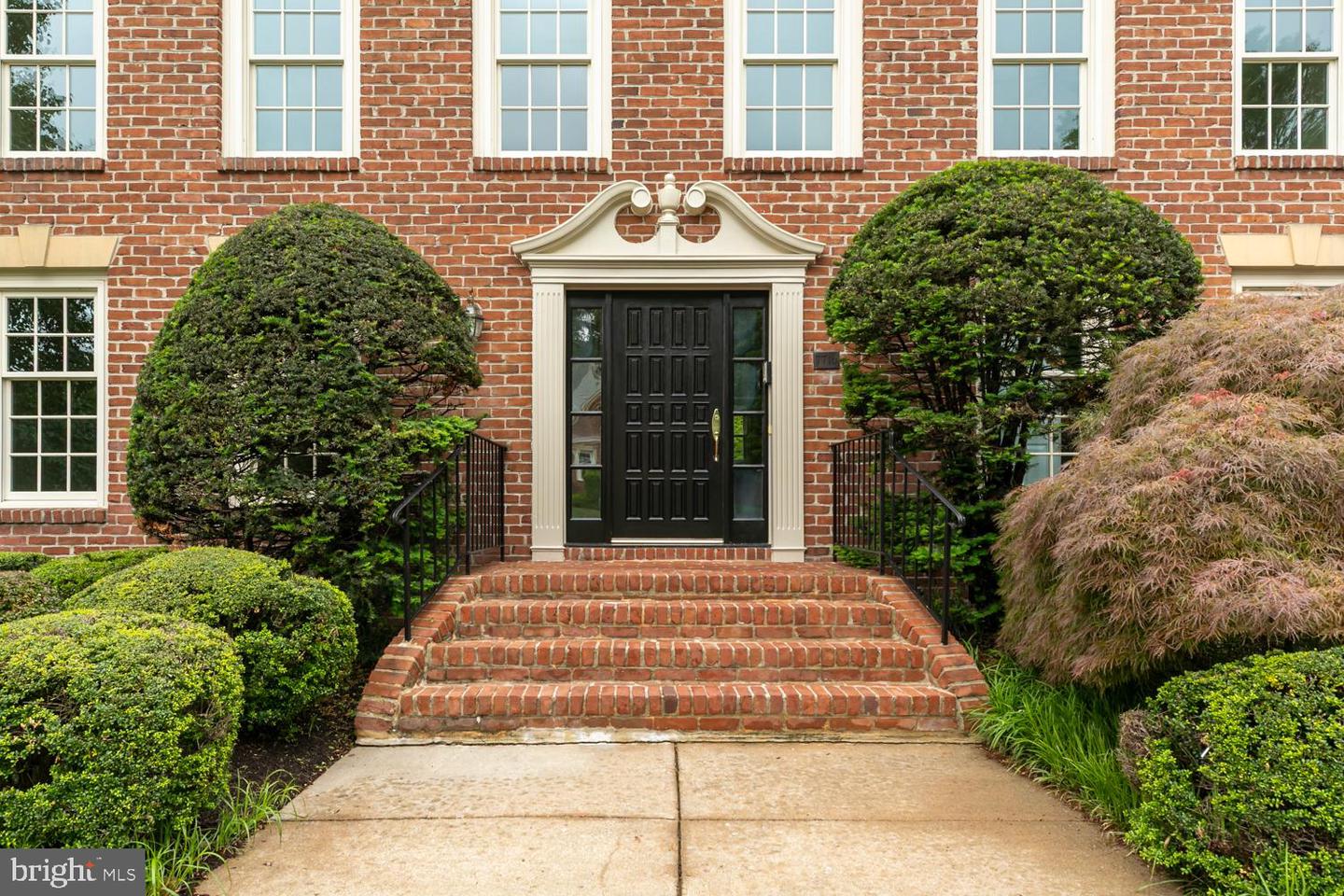 7716 MIDDAY LN, ALEXANDRIA, Virginia 22306, 4 Bedrooms Bedrooms, ,3 BathroomsBathrooms,Residential,For sale,7716 MIDDAY LN,VAFX2241904 MLS # VAFX2241904