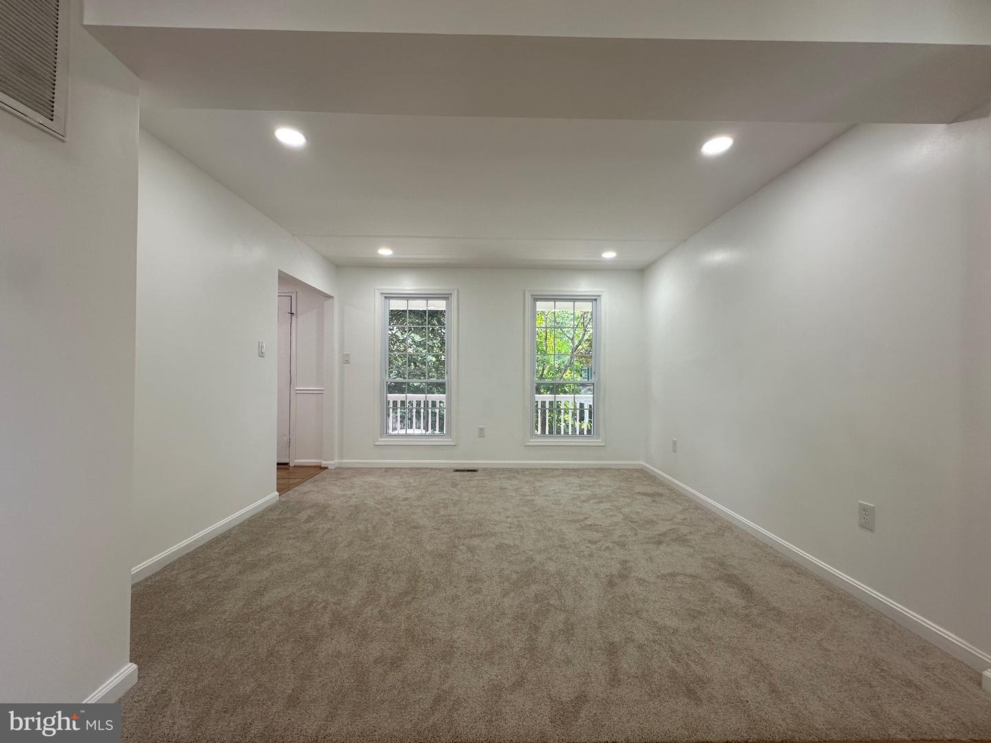7 TENBROOKE CT, STAFFORD, Virginia 22556, 5 Bedrooms Bedrooms, ,3 BathroomsBathrooms,Residential,For sale,7 TENBROOKE CT,VAST2039518 MLS # VAST2039518