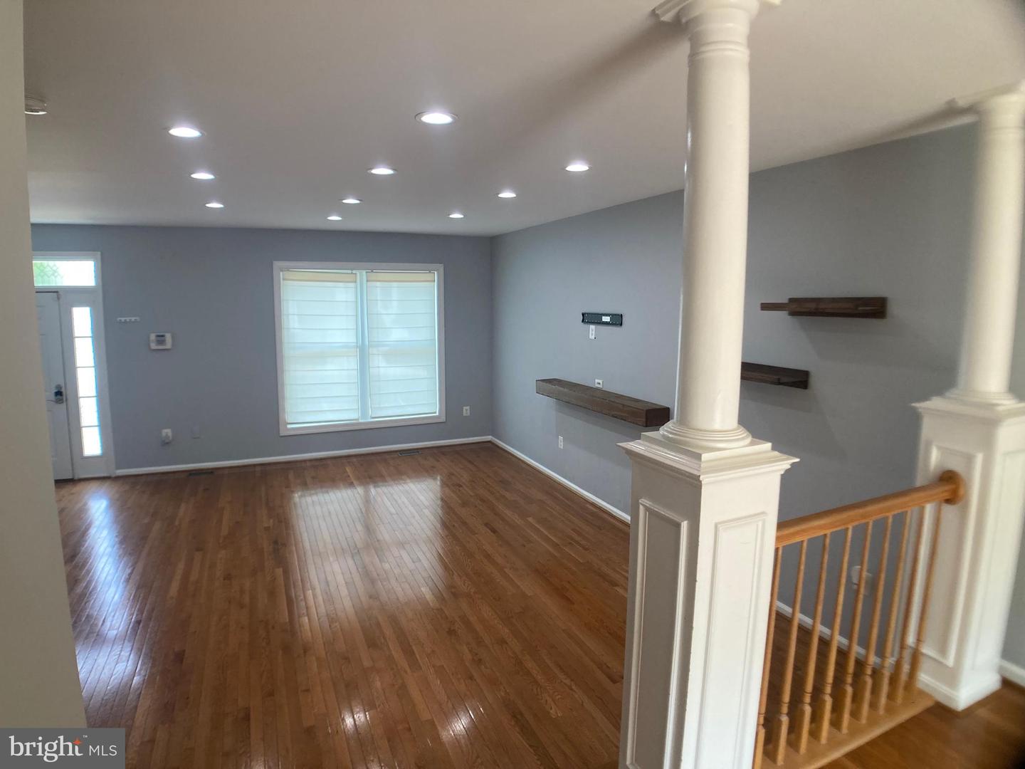 8726 WADEBROOK TER, SPRINGFIELD, Virginia 22153, 3 Bedrooms Bedrooms, ,3 BathroomsBathrooms,Residential,For sale,8726 WADEBROOK TER,VAFX2246458 MLS # VAFX2246458