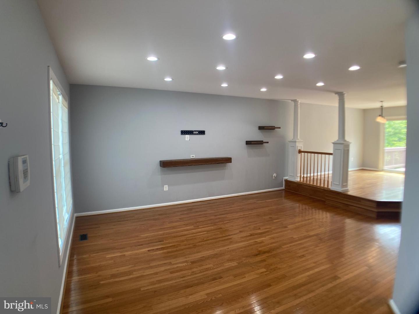 8726 WADEBROOK TER, SPRINGFIELD, Virginia 22153, 3 Bedrooms Bedrooms, ,3 BathroomsBathrooms,Residential,For sale,8726 WADEBROOK TER,VAFX2246458 MLS # VAFX2246458