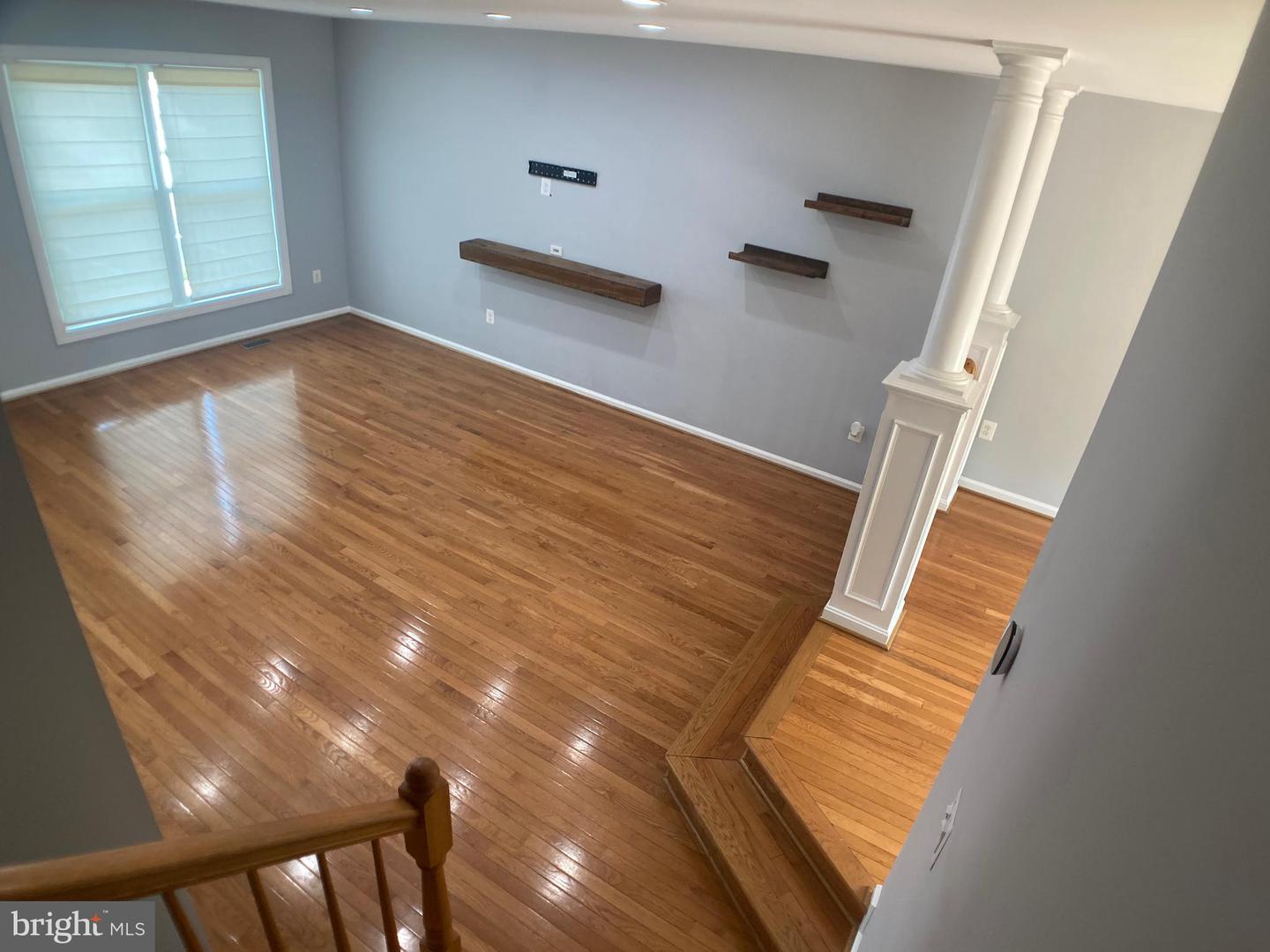 8726 WADEBROOK TER, SPRINGFIELD, Virginia 22153, 3 Bedrooms Bedrooms, ,3 BathroomsBathrooms,Residential,For sale,8726 WADEBROOK TER,VAFX2246458 MLS # VAFX2246458