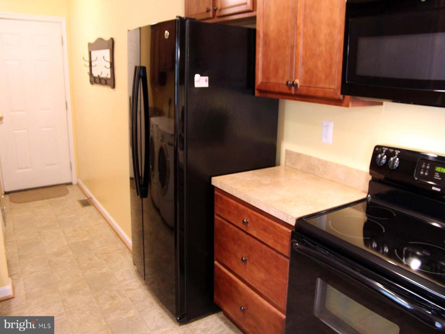 172 COTTONWOOD DR, MOUNT JACKSON, Virginia 22842, 3 Bedrooms Bedrooms, ,2 BathroomsBathrooms,Residential,For sale,172 COTTONWOOD DR,VASH2011684 MLS # VASH2011684