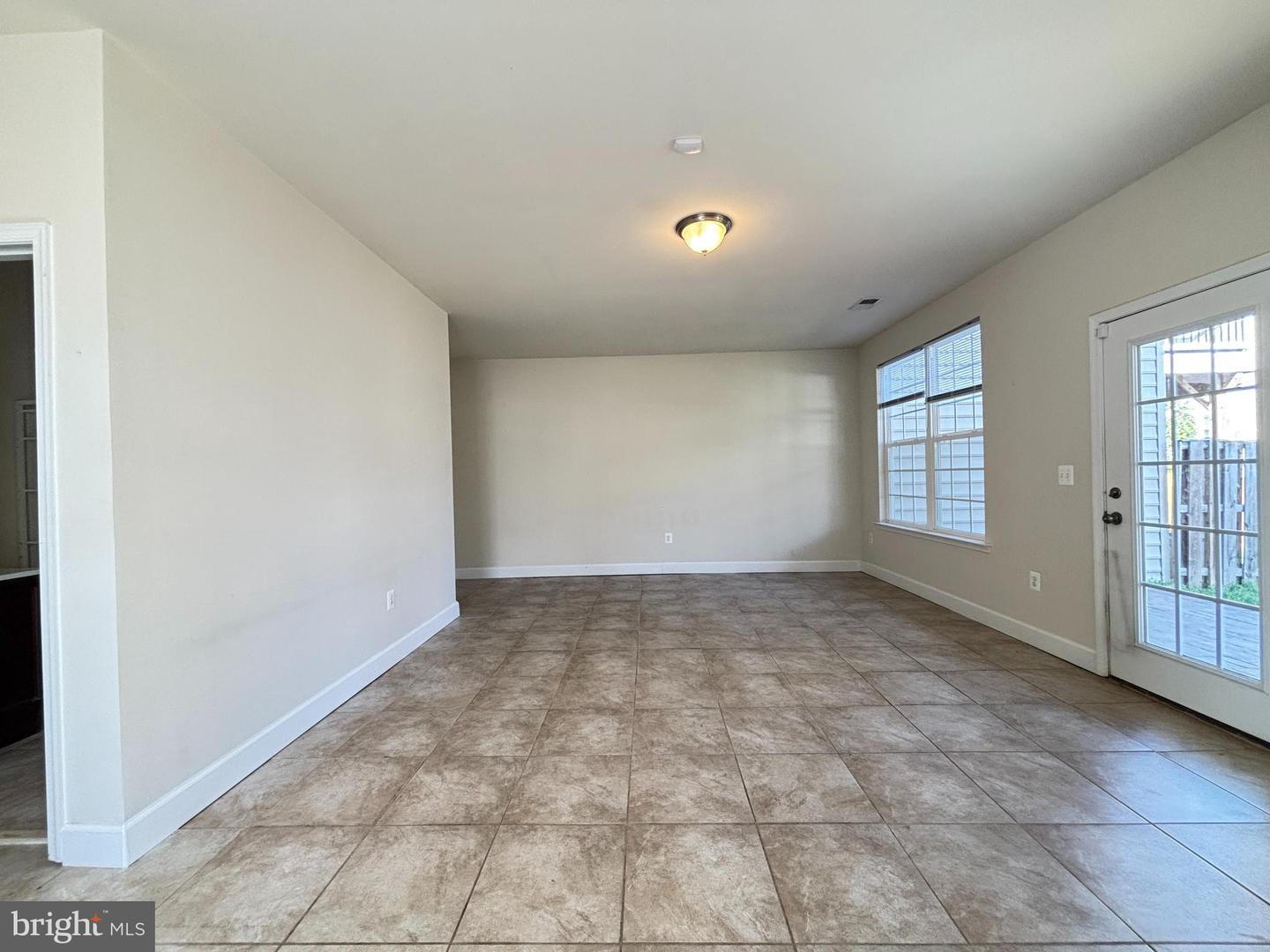 12 LAMPLIGHTER LN, STAFFORD, Virginia 22554, 3 Bedrooms Bedrooms, ,2 BathroomsBathrooms,Residential,For sale,12 LAMPLIGHTER LN,VAST2039672 MLS # VAST2039672