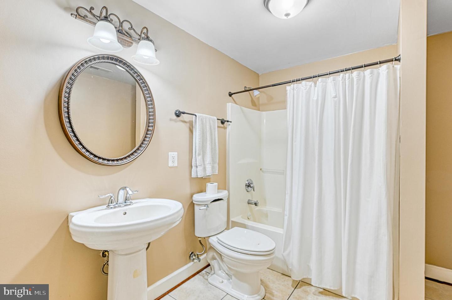 7830 ALSOP WAY, SPOTSYLVANIA, Virginia 22551, 4 Bedrooms Bedrooms, ,4 BathroomsBathrooms,Residential,For sale,7830 ALSOP WAY,VASP2033852 MLS # VASP2033852