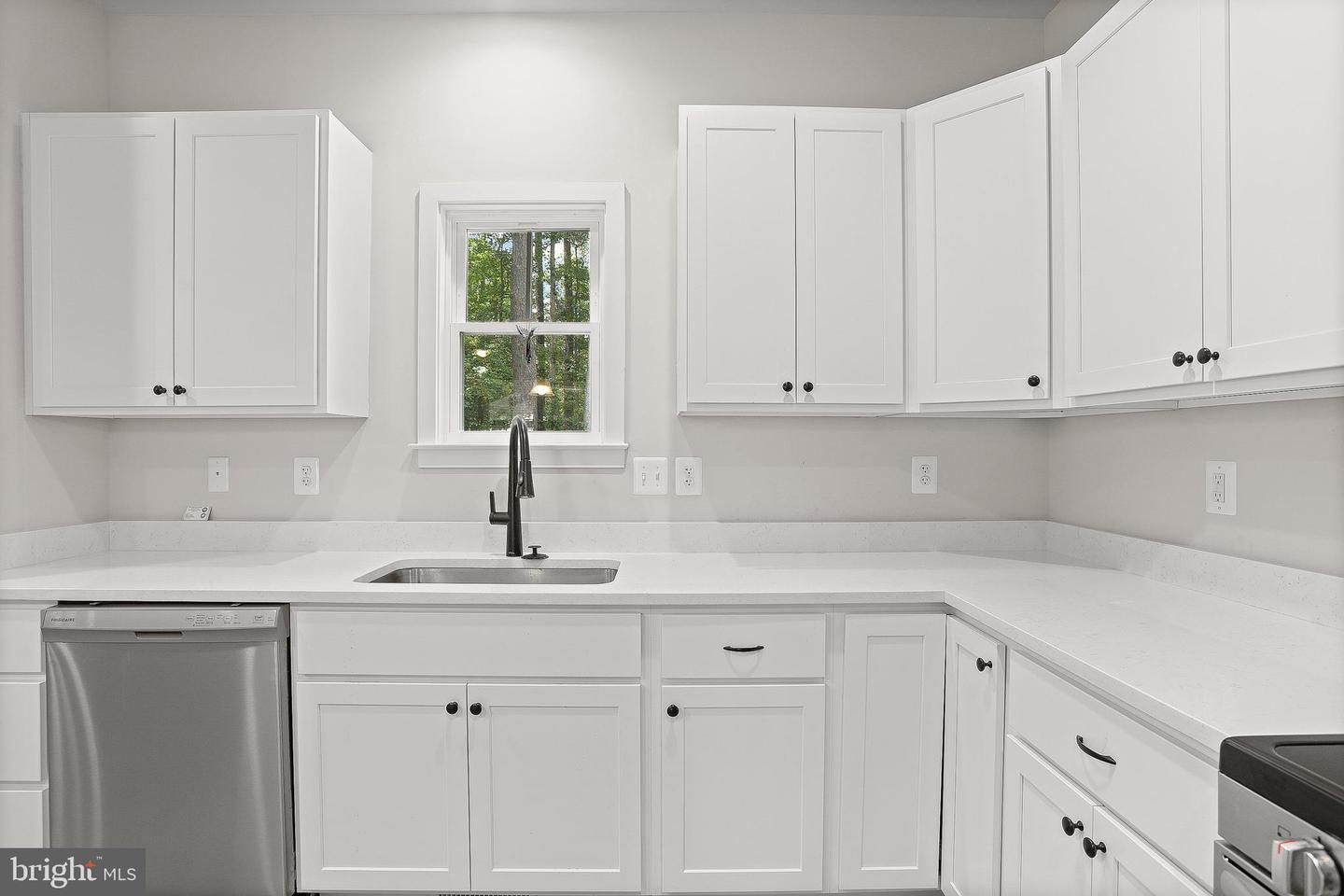 520 GLEBE RD S, MONTROSS, Virginia 22520, 3 Bedrooms Bedrooms, ,2 BathroomsBathrooms,Residential,For sale,520 GLEBE RD S,VAWE2009106 MLS # VAWE2009106