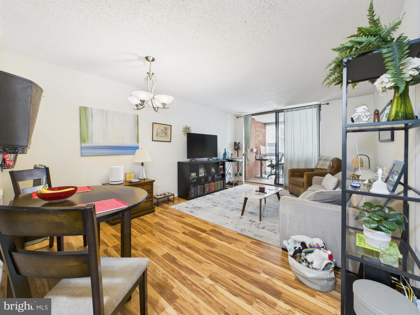 1024 N UTAH ST #422, ARLINGTON, Virginia 22201, 1 Bedroom Bedrooms, ,1 BathroomBathrooms,Residential,For sale,1024 N UTAH ST #422,VAAR2059024 MLS # VAAR2059024