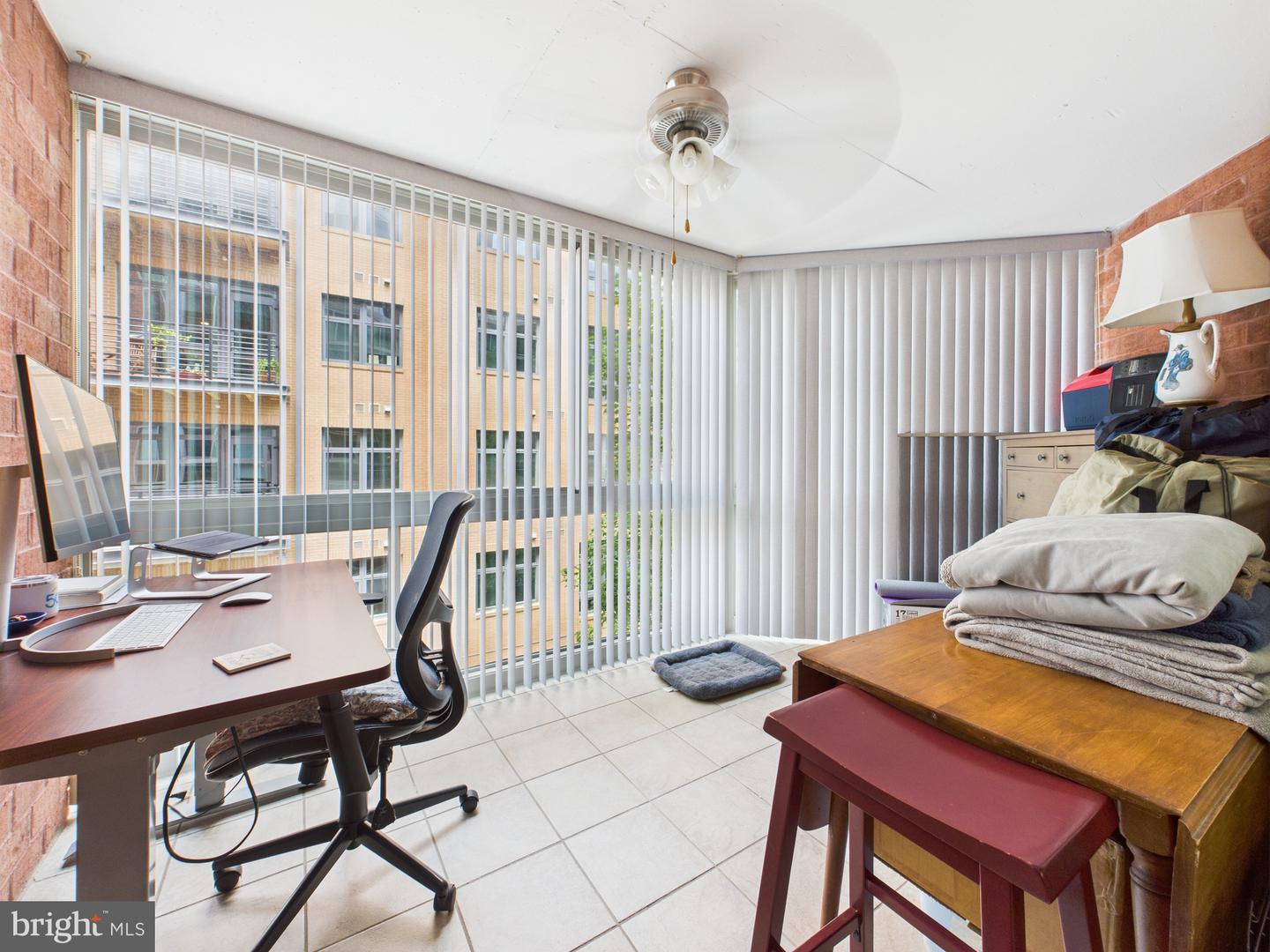 1024 N UTAH ST #422, ARLINGTON, Virginia 22201, 1 Bedroom Bedrooms, ,1 BathroomBathrooms,Residential,For sale,1024 N UTAH ST #422,VAAR2059024 MLS # VAAR2059024