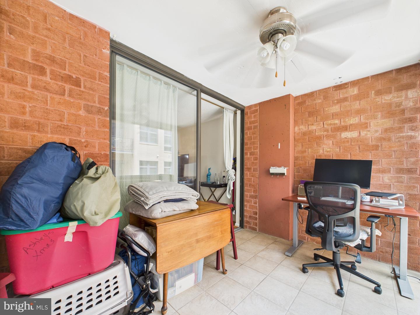 1024 N UTAH ST #422, ARLINGTON, Virginia 22201, 1 Bedroom Bedrooms, ,1 BathroomBathrooms,Residential,For sale,1024 N UTAH ST #422,VAAR2059024 MLS # VAAR2059024