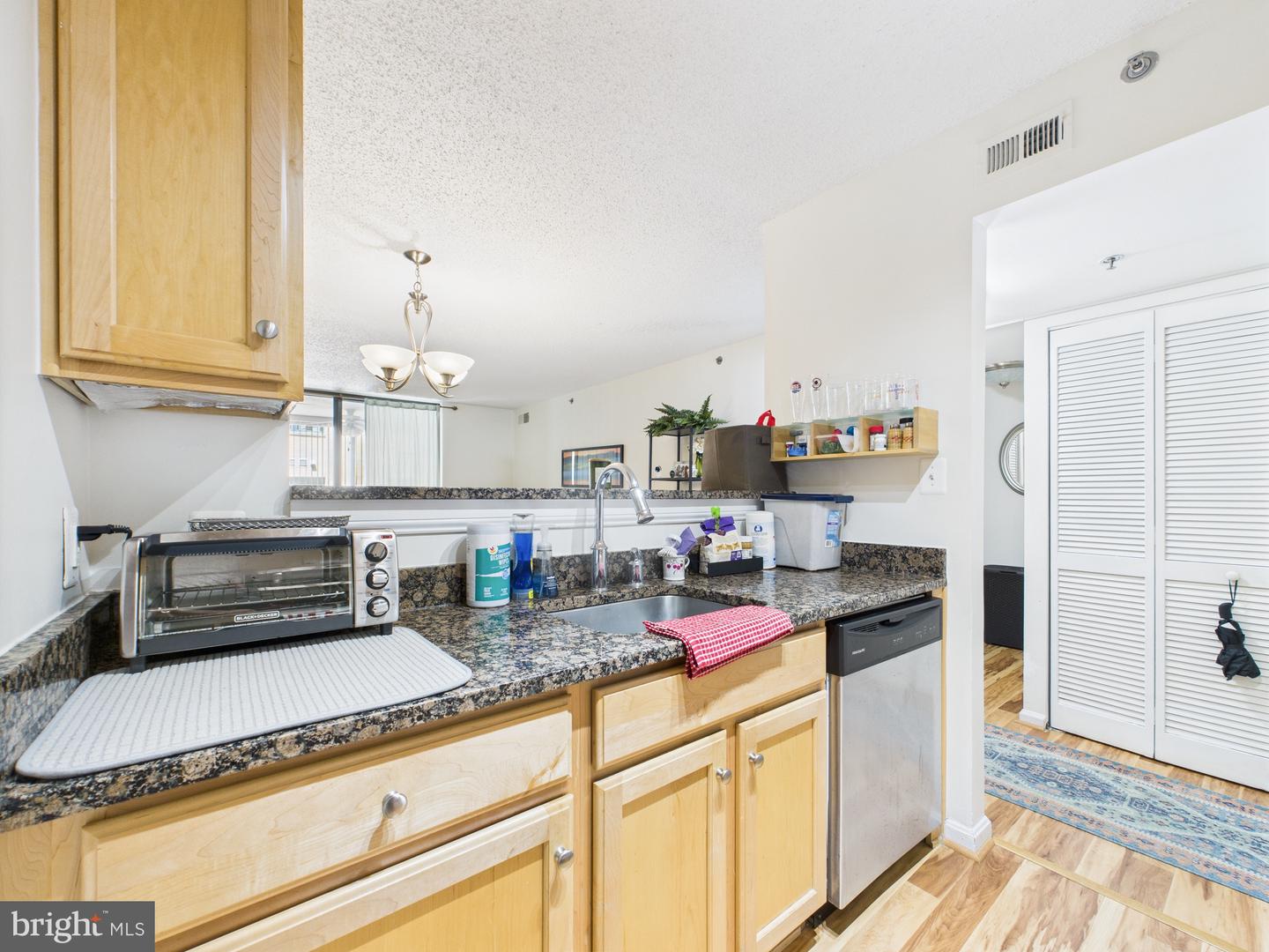 1024 N UTAH ST #422, ARLINGTON, Virginia 22201, 1 Bedroom Bedrooms, ,1 BathroomBathrooms,Residential,For sale,1024 N UTAH ST #422,VAAR2059024 MLS # VAAR2059024