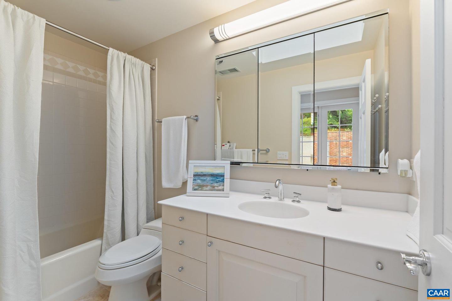 100 TALLY HO DR, CHARLOTTESVILLE, Virginia 22901, 4 Bedrooms Bedrooms, ,5 BathroomsBathrooms,Residential,For sale,100 TALLY HO DR,665597 MLS # 665597