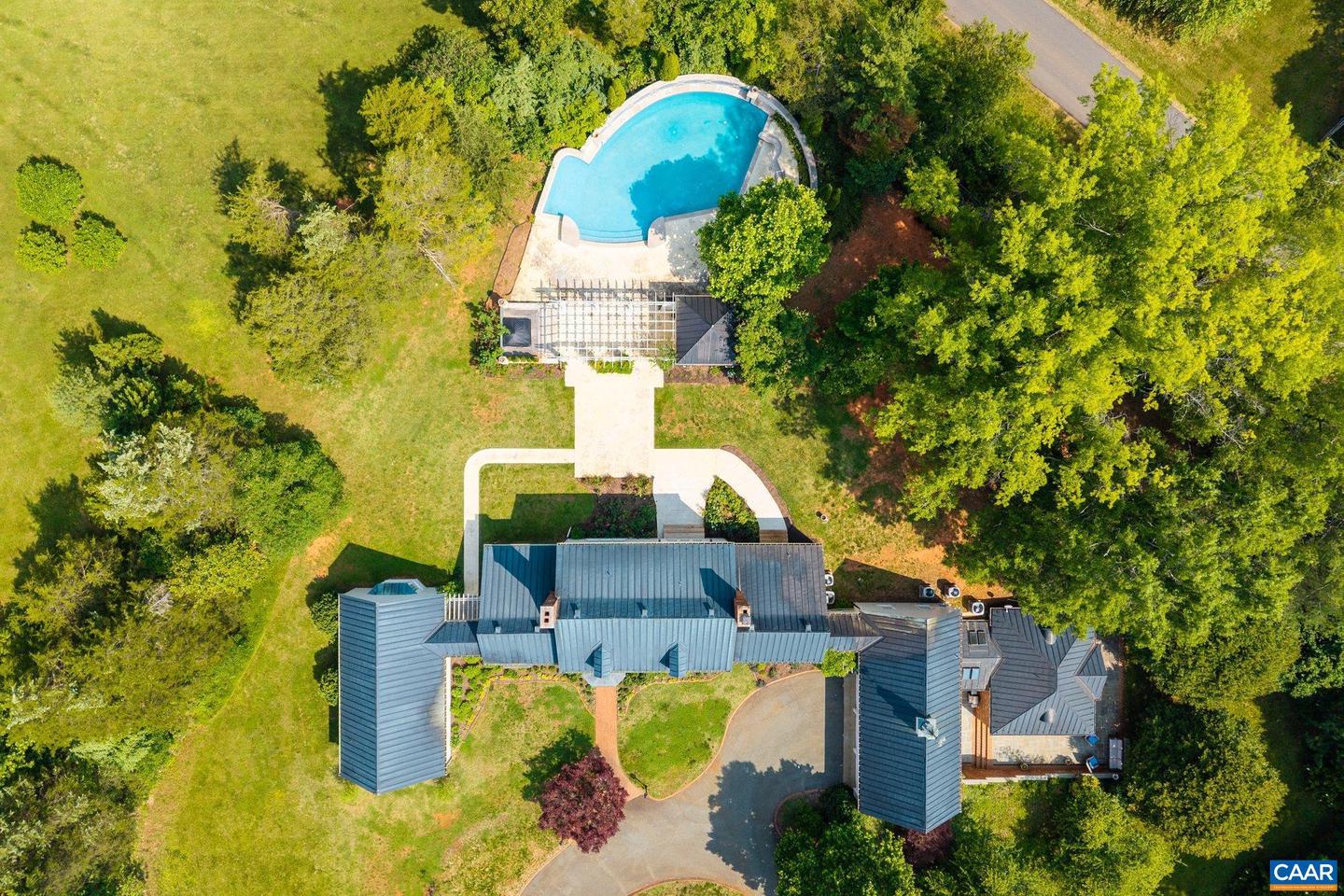 100 TALLY HO DR, CHARLOTTESVILLE, Virginia 22901, 4 Bedrooms Bedrooms, ,5 BathroomsBathrooms,Residential,For sale,100 TALLY HO DR,665597 MLS # 665597