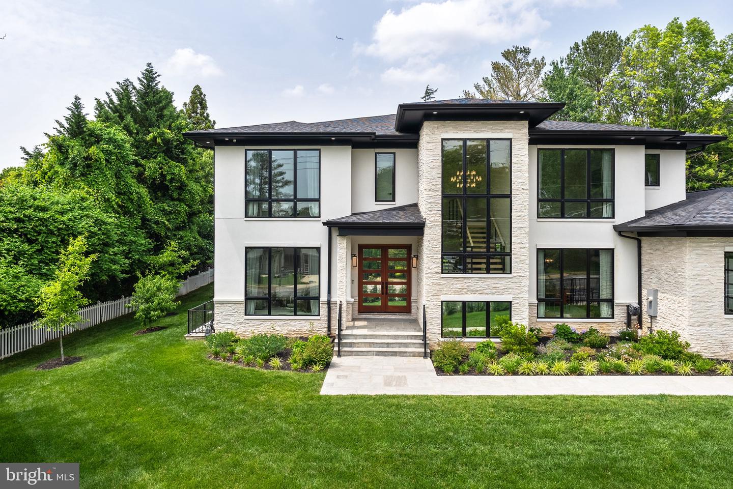 8100 LEWINSVILLE, MCLEAN, Virginia 22102, 6 Bedrooms Bedrooms, ,7 BathroomsBathrooms,Residential,For sale,8100 LEWINSVILLE,VAFX2246764 MLS # VAFX2246764