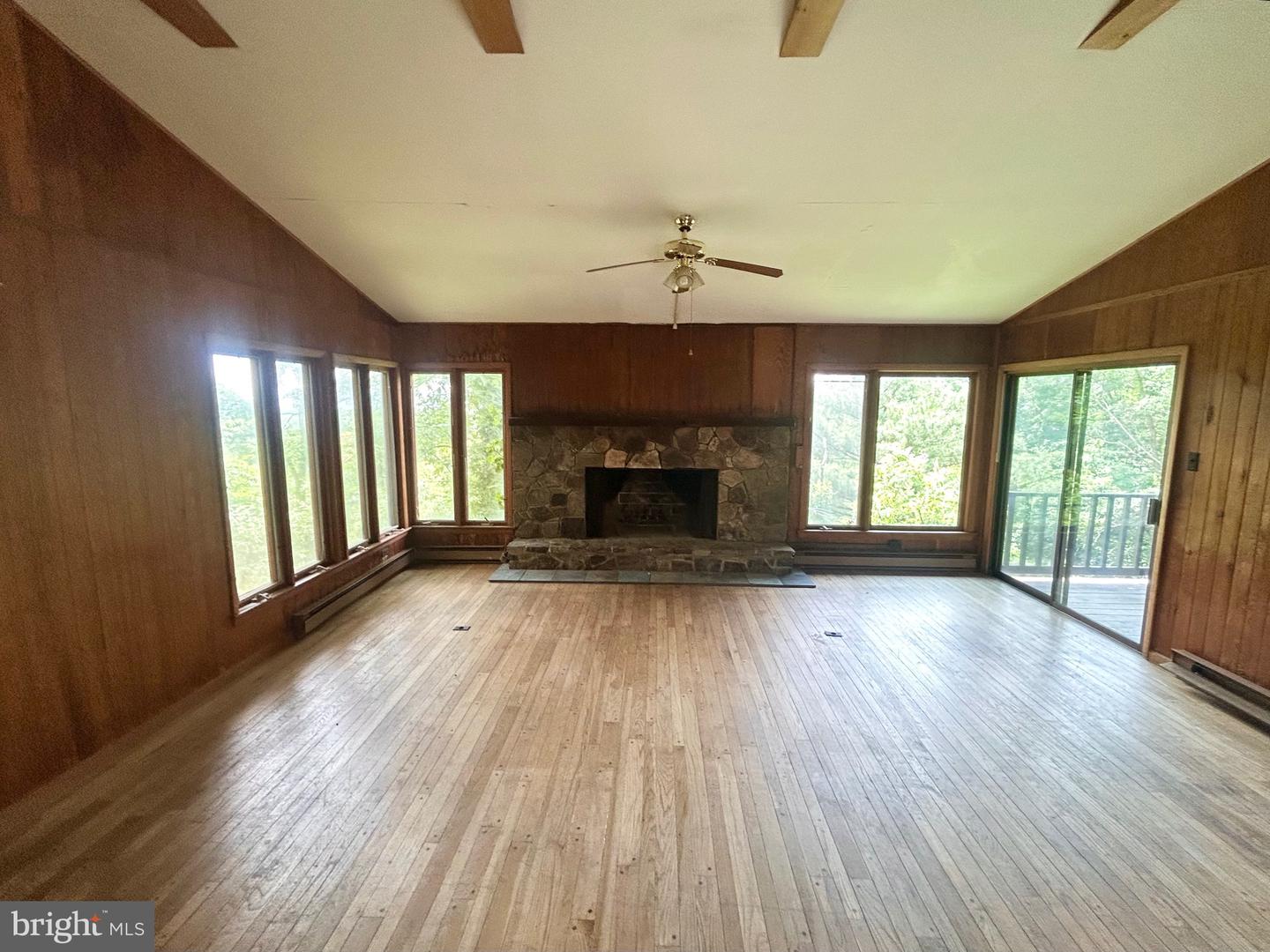 53 LEIGH CT, BASYE, Virginia 22810, 5 Bedrooms Bedrooms, ,2 BathroomsBathrooms,Residential,For sale,53 LEIGH CT,VASH2011690 MLS # VASH2011690
